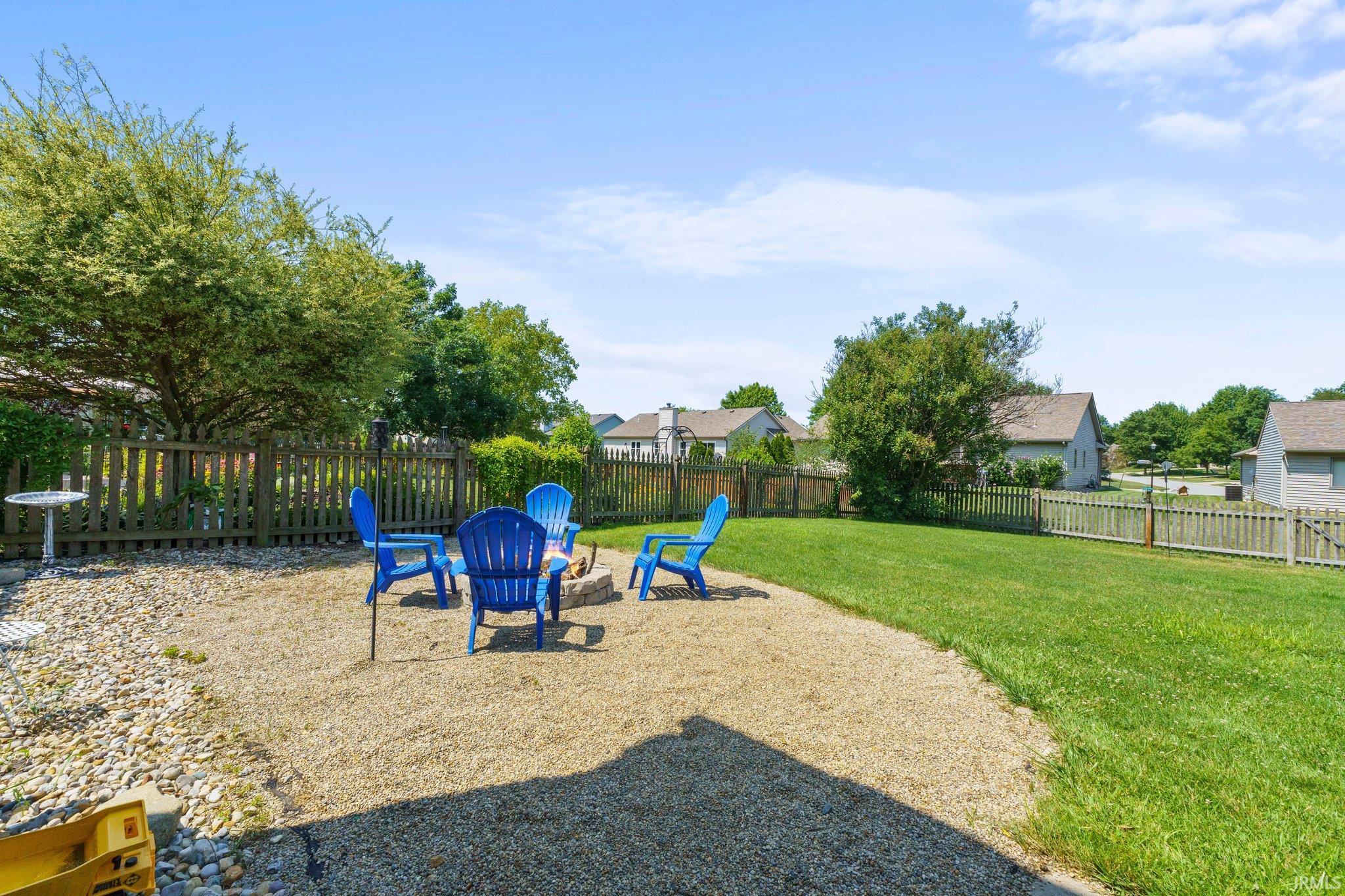 8427 Victoria Woods