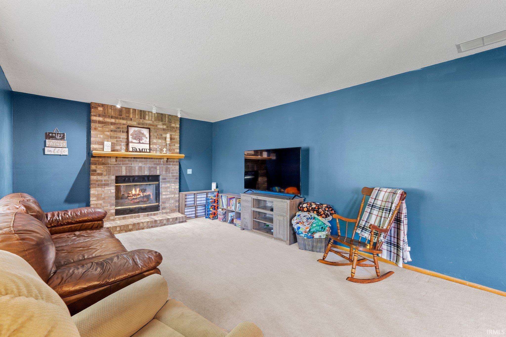 8427 Victoria Woods
