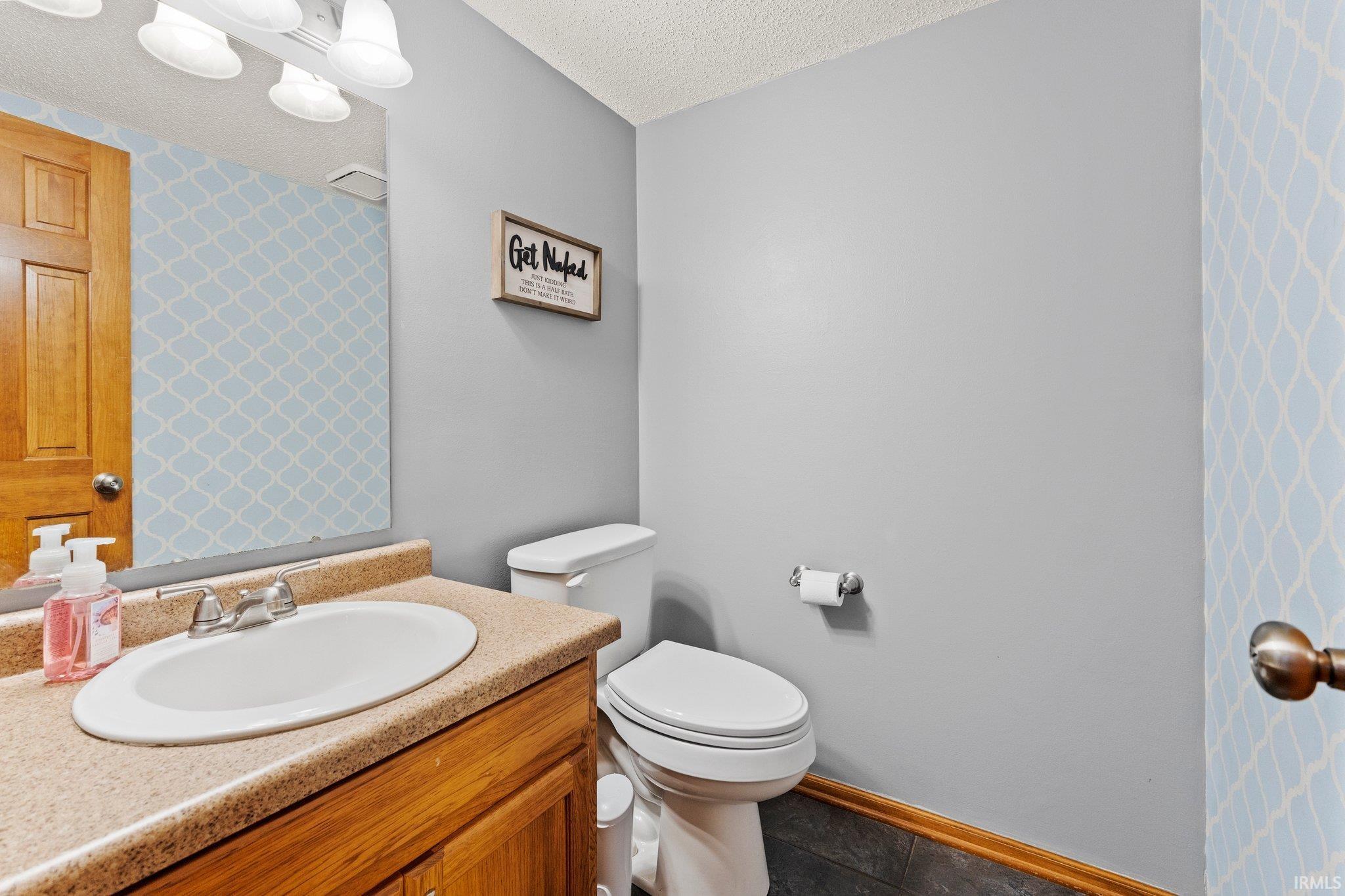 8427 Victoria Woods
