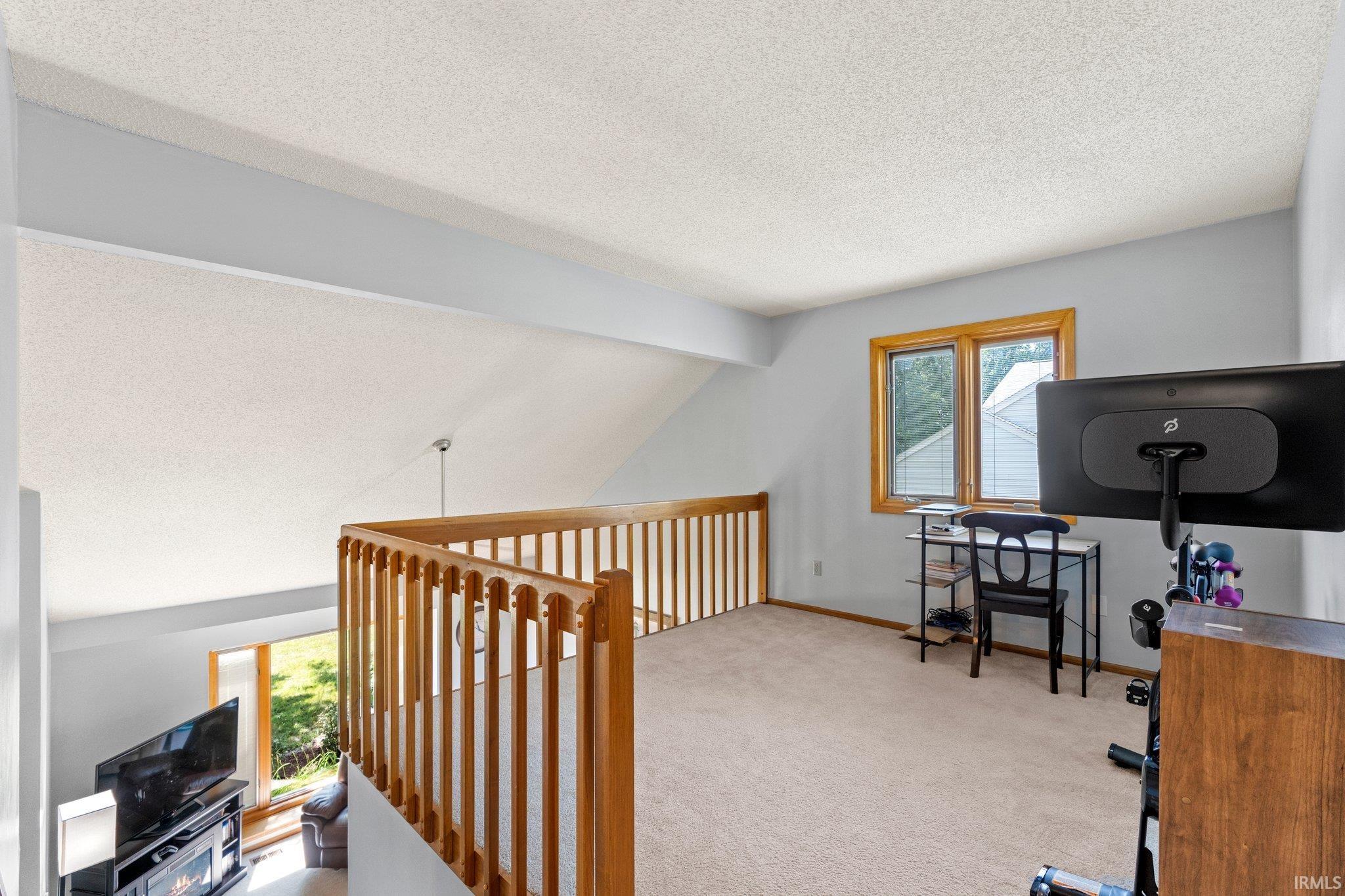 8427 Victoria Woods