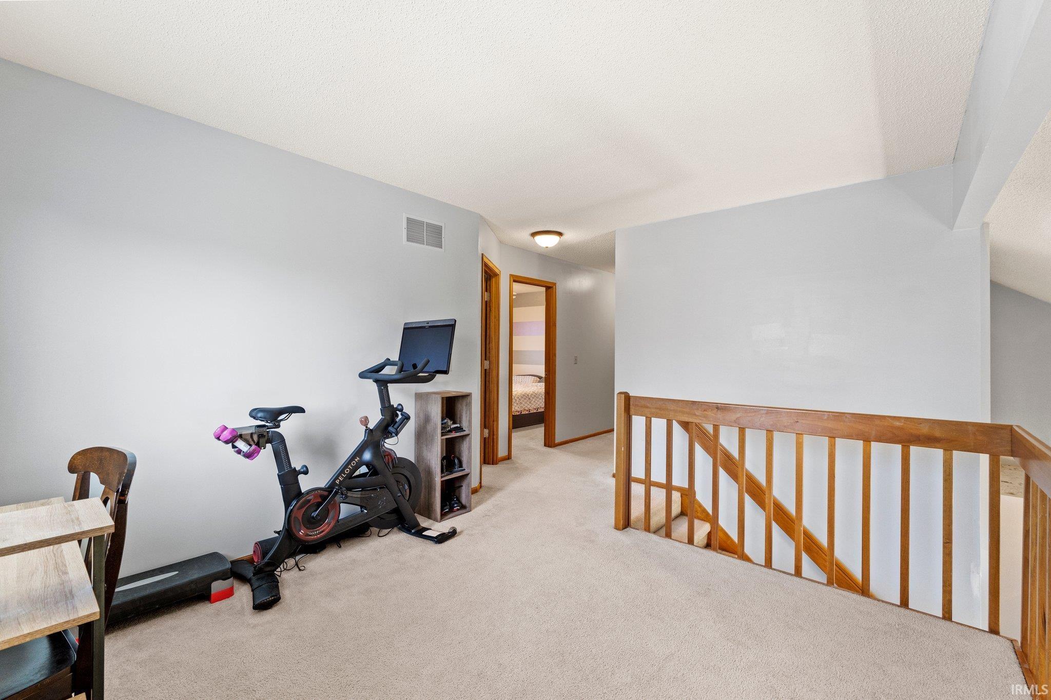 8427 Victoria Woods