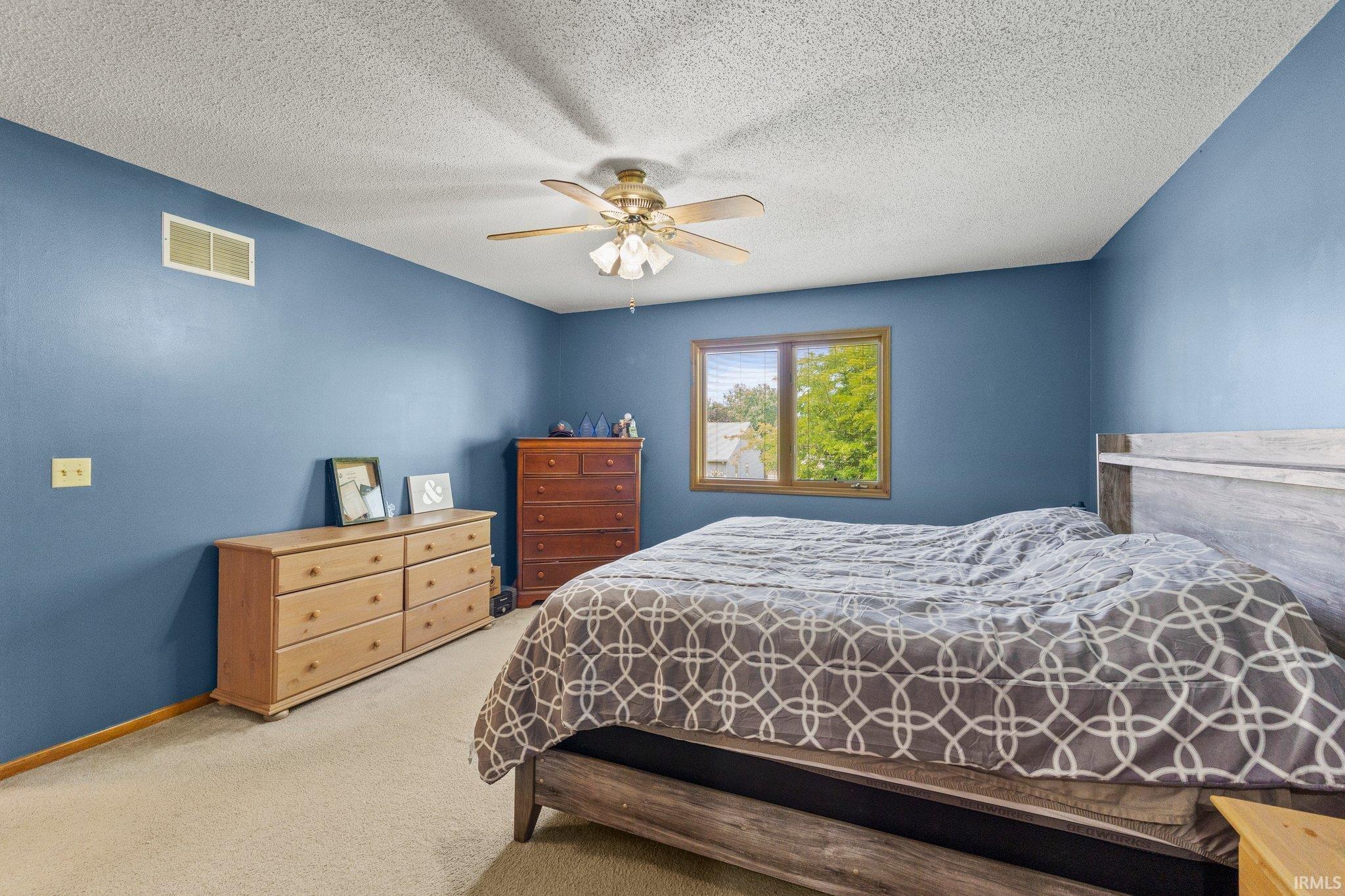 8427 Victoria Woods