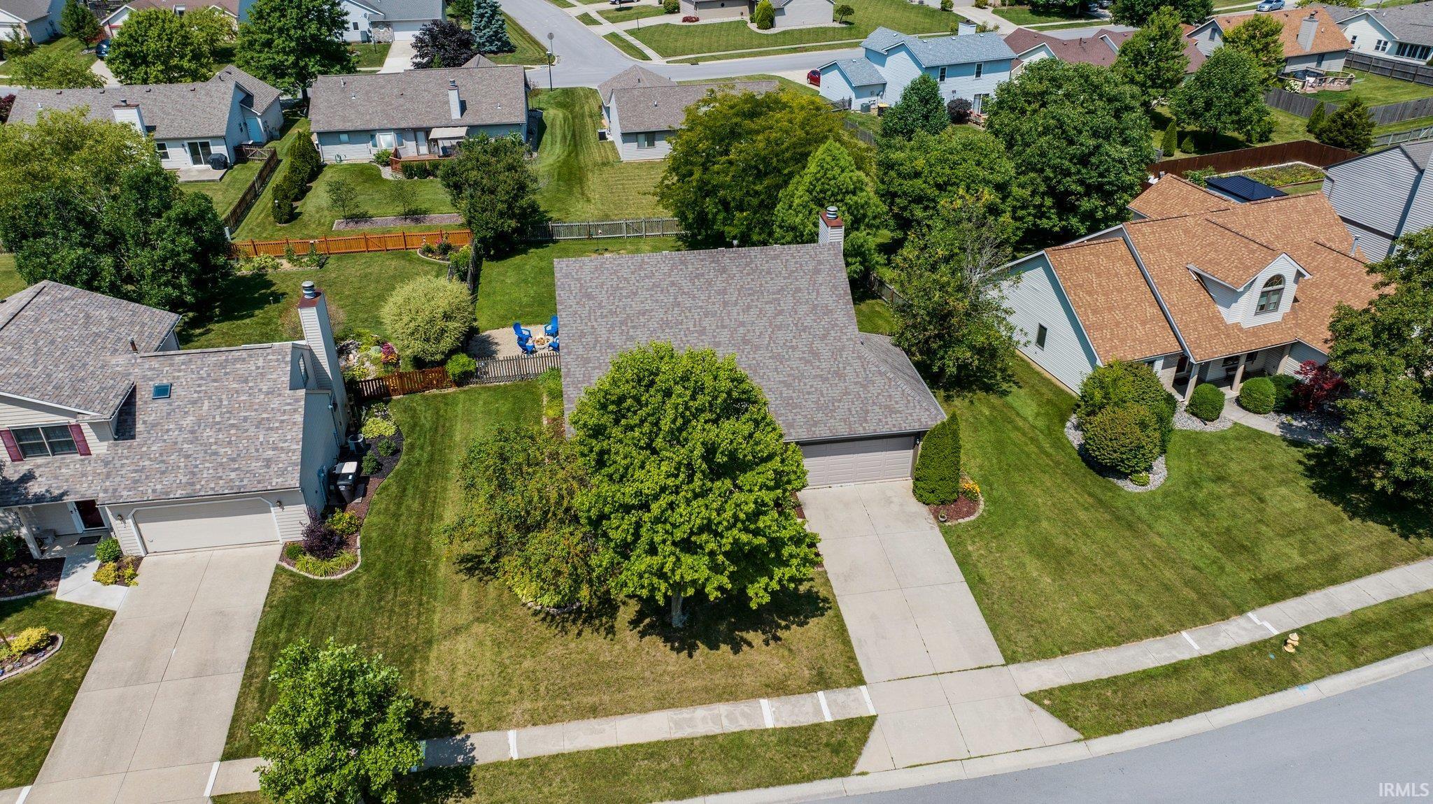 8427 Victoria Woods