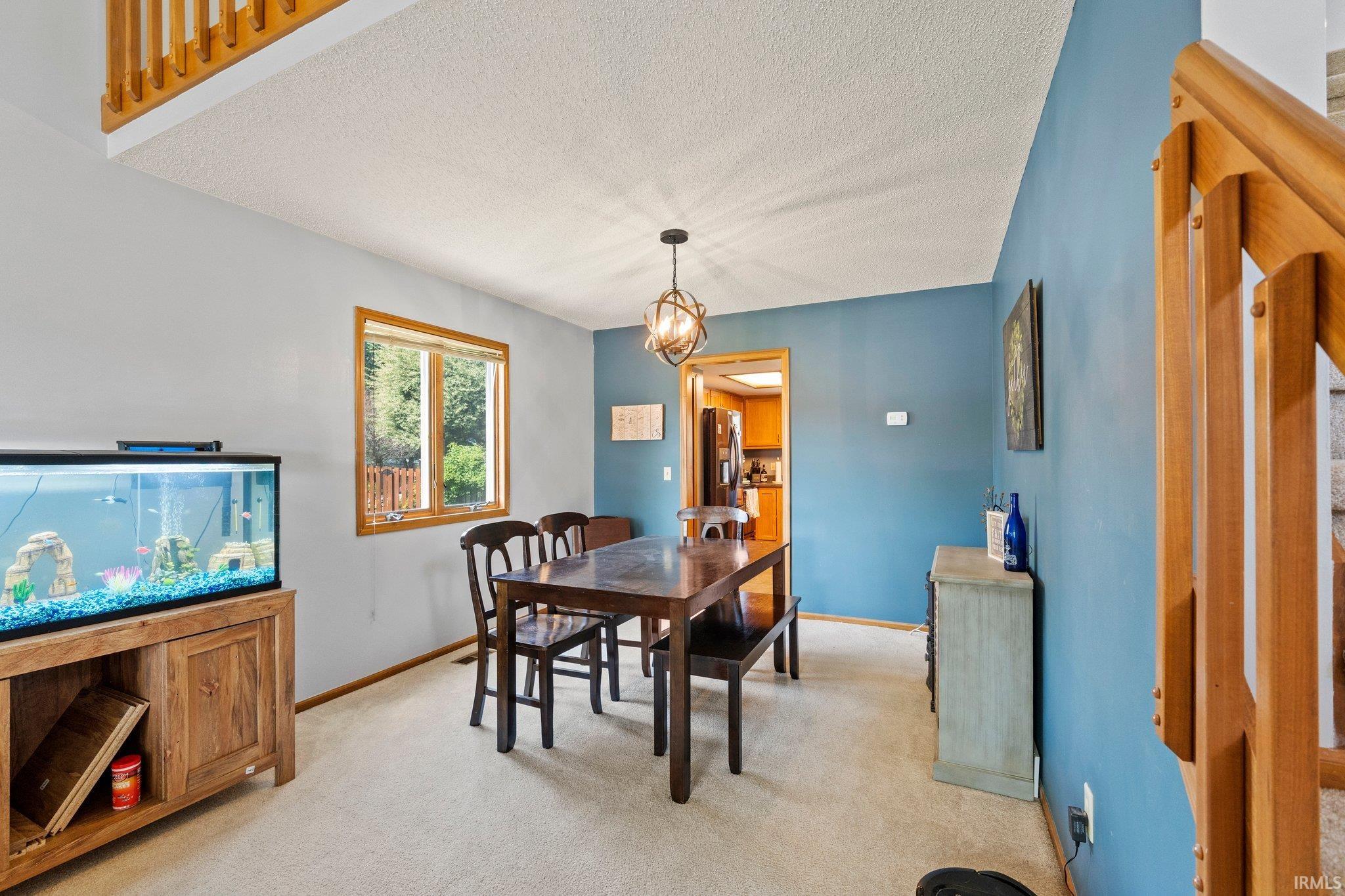 8427 Victoria Woods