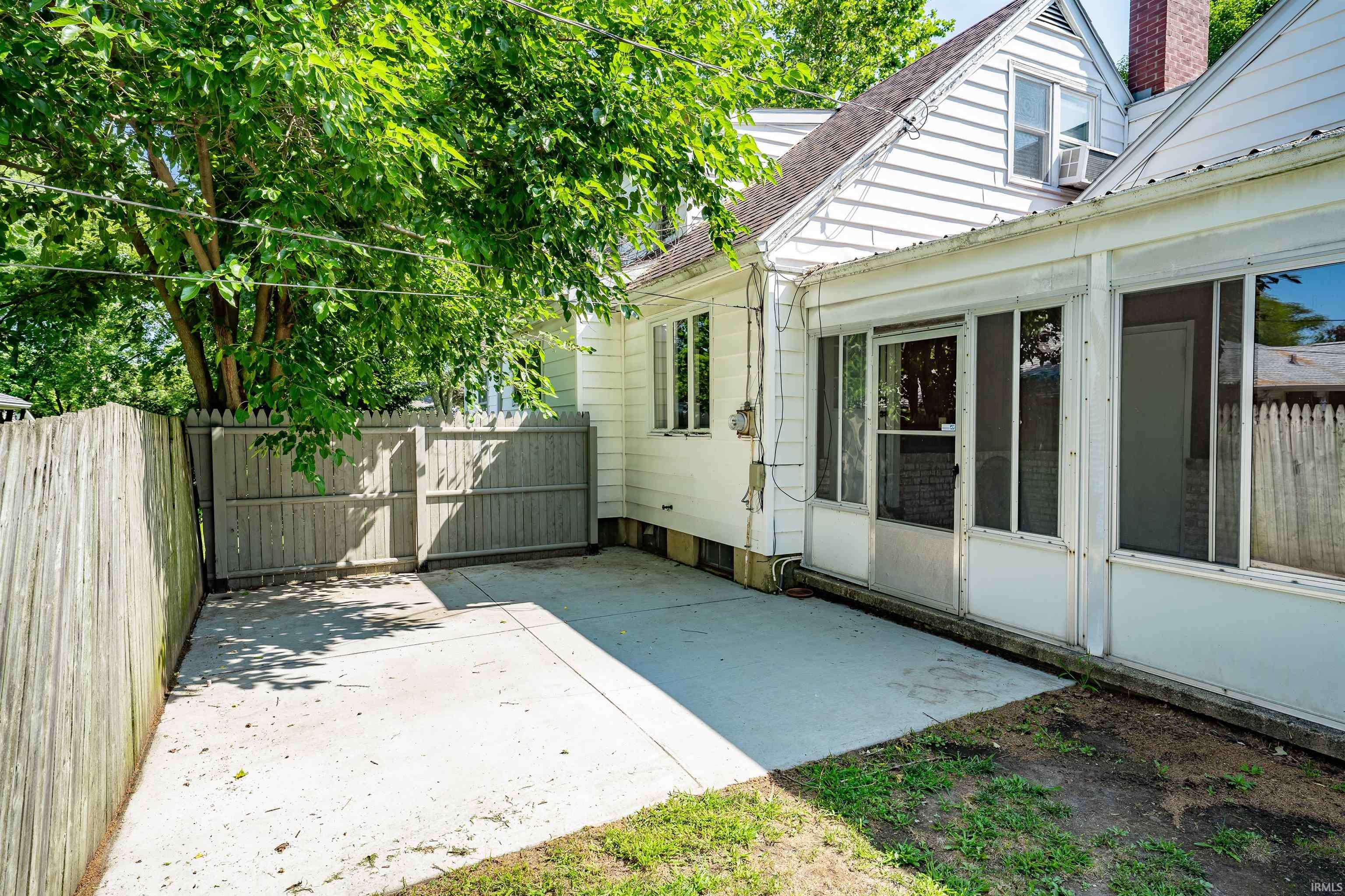 321 Oak Street