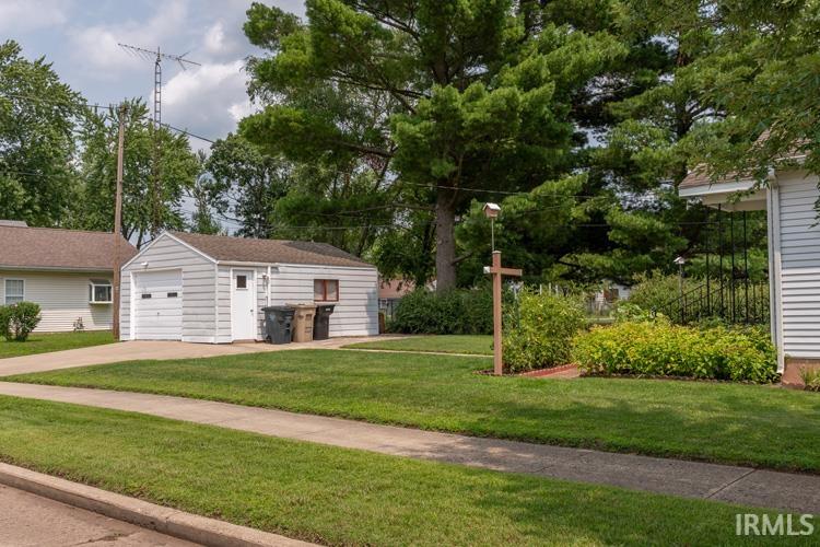 3301 Pleasant