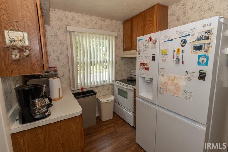 3301 Pleasant