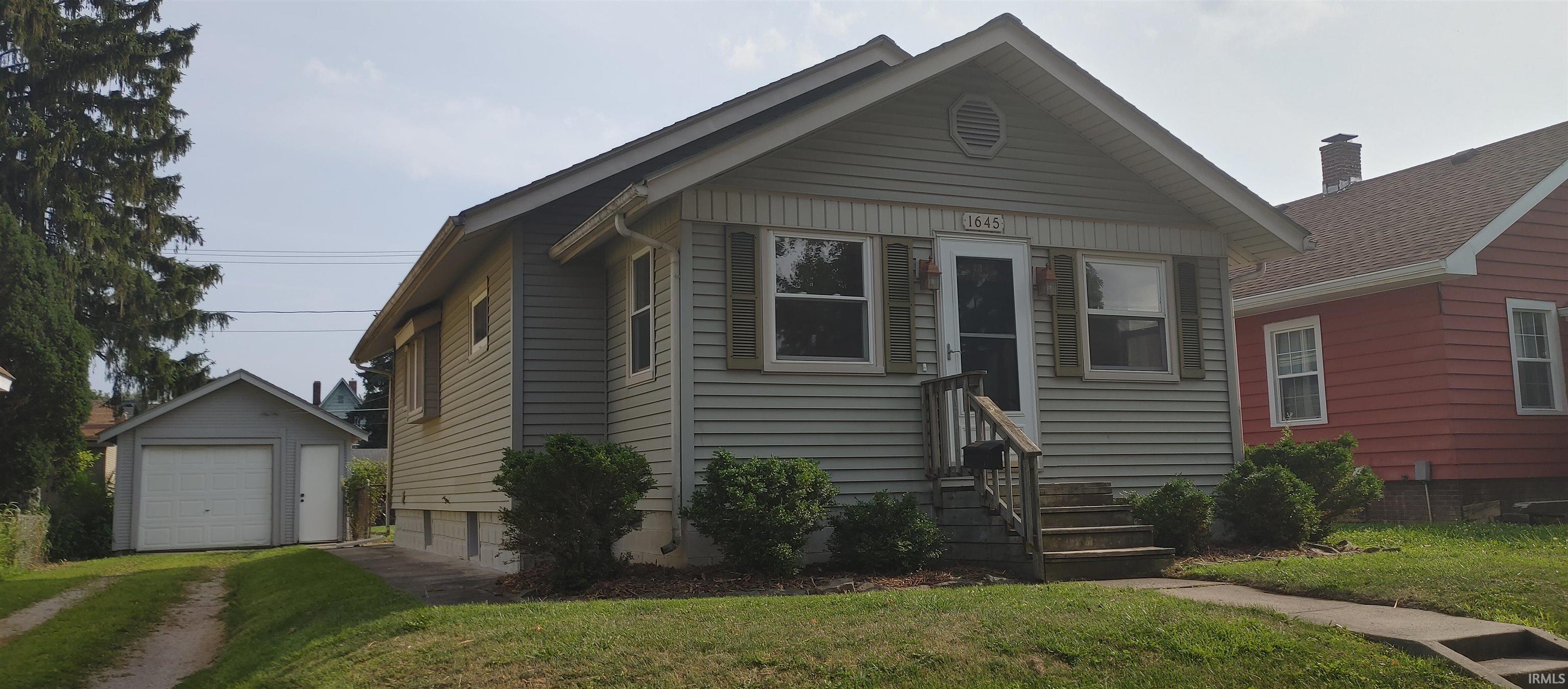 1645 Sinclair