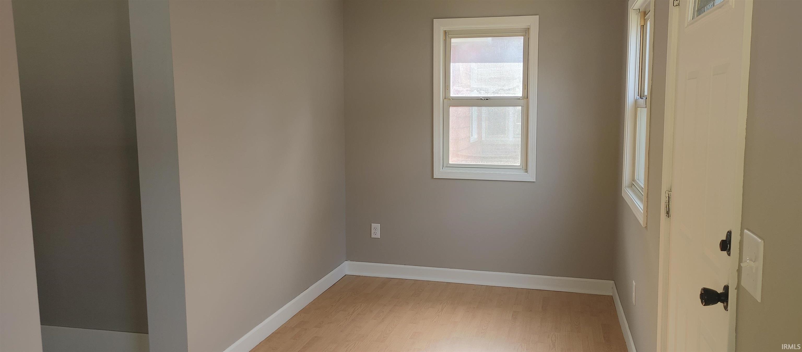 1645 Sinclair