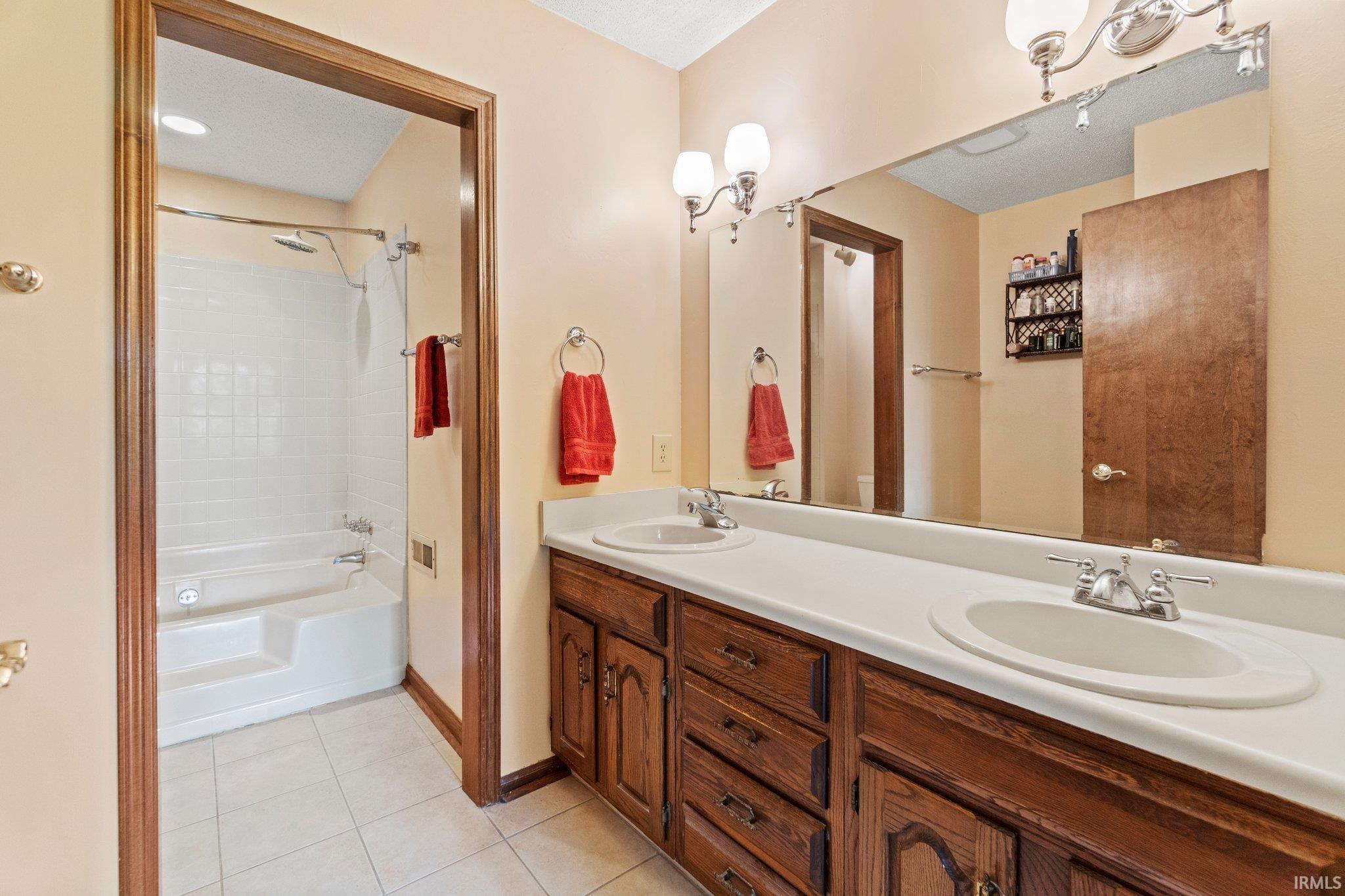2728 Oak Borough