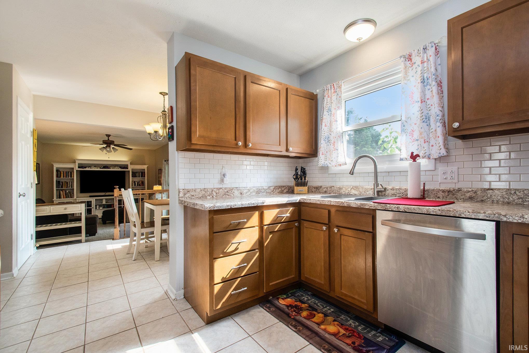 52132 Brookview