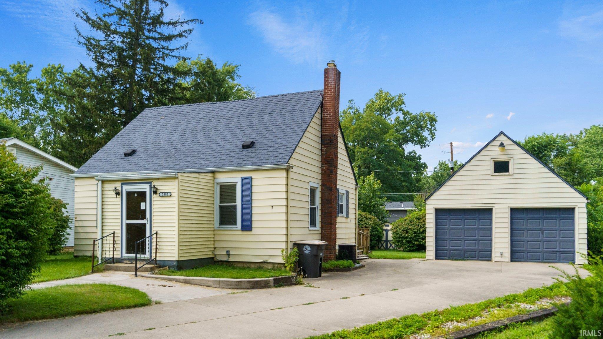 2402 Monmouth