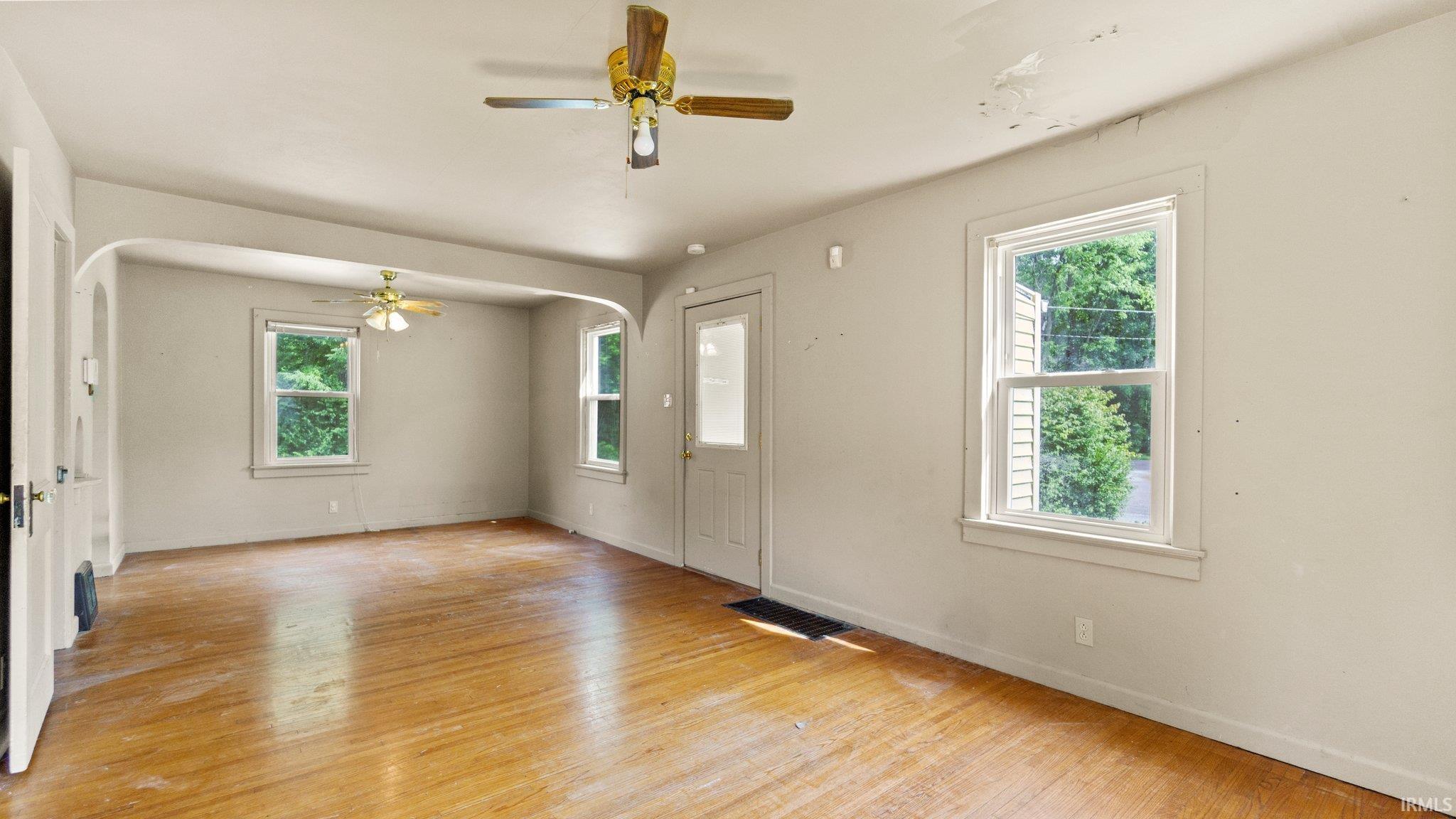 2402 Monmouth