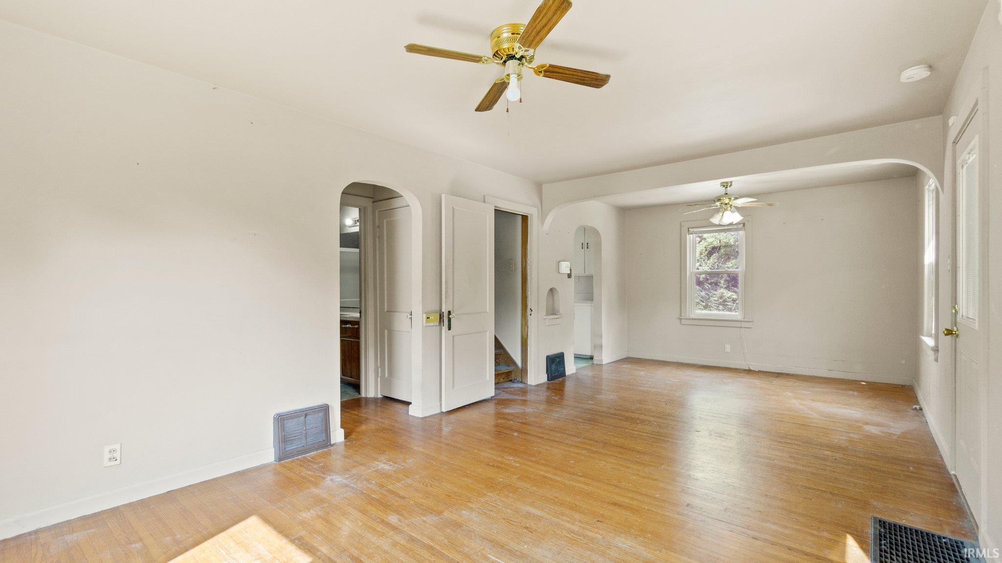 2402 Monmouth