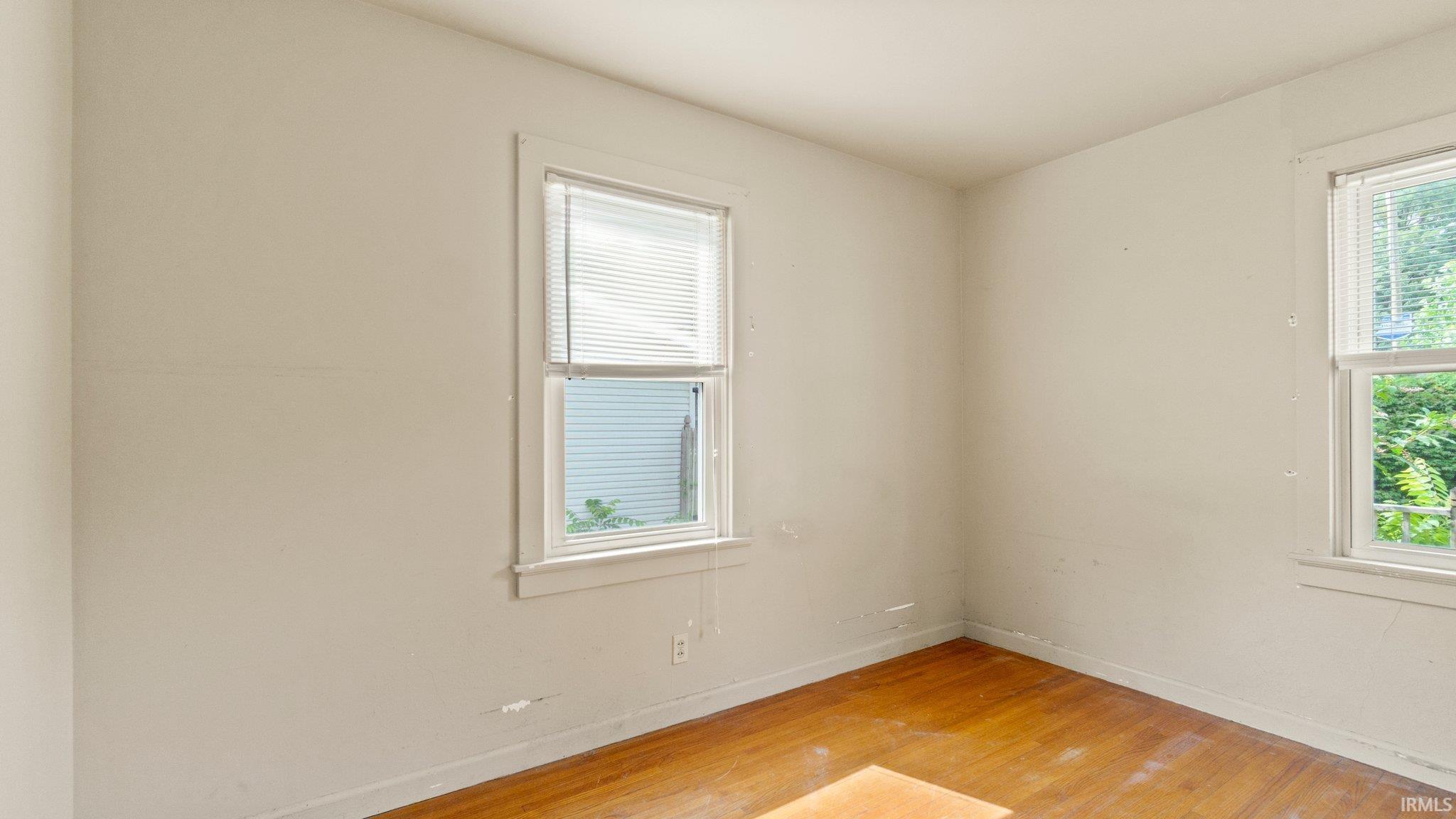 2402 Monmouth
