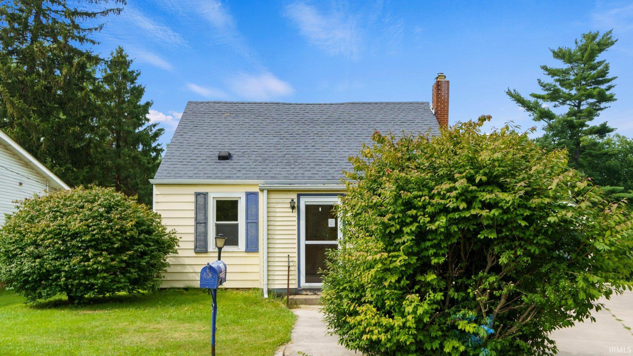 2402 Monmouth