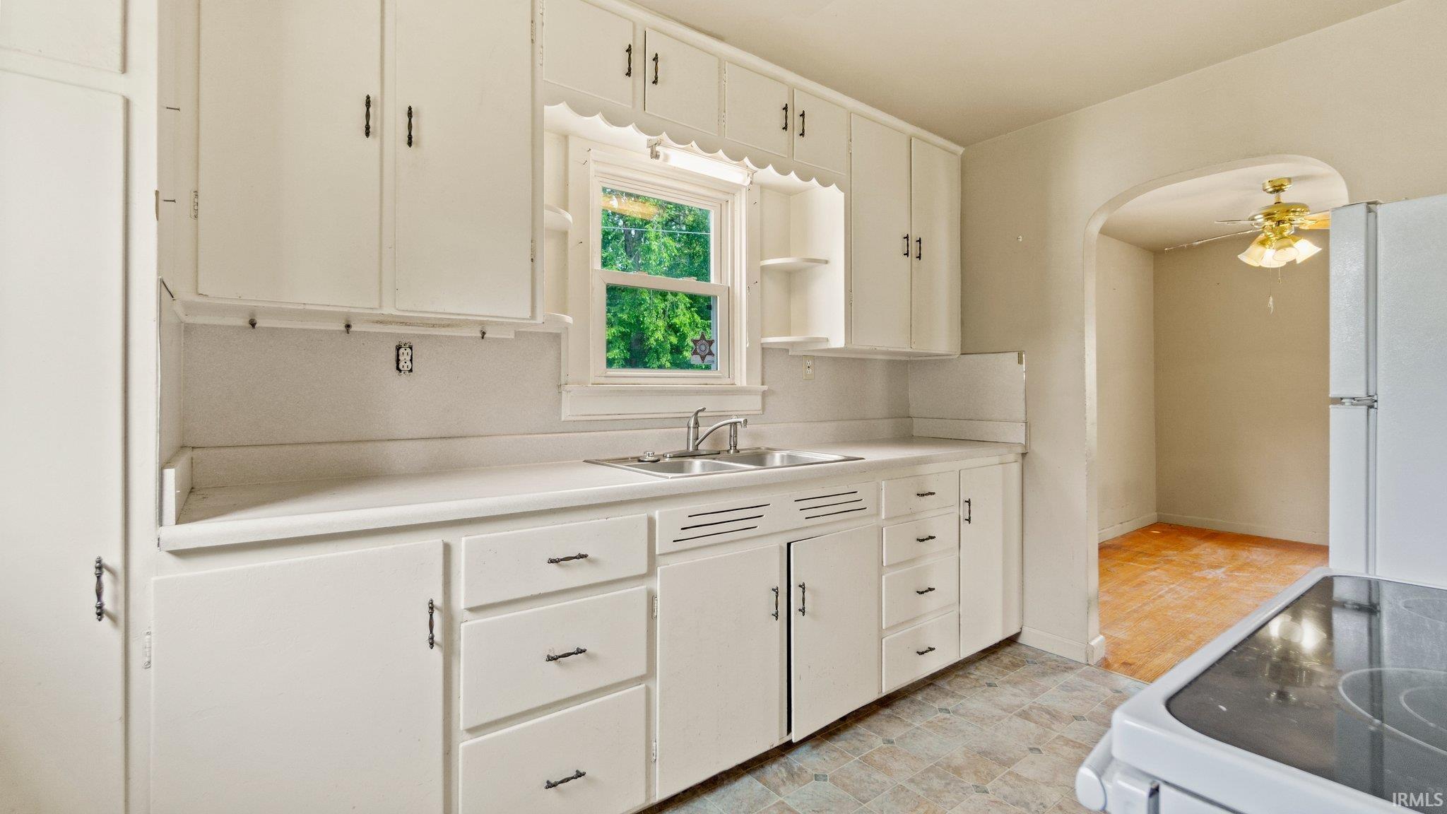 2402 Monmouth