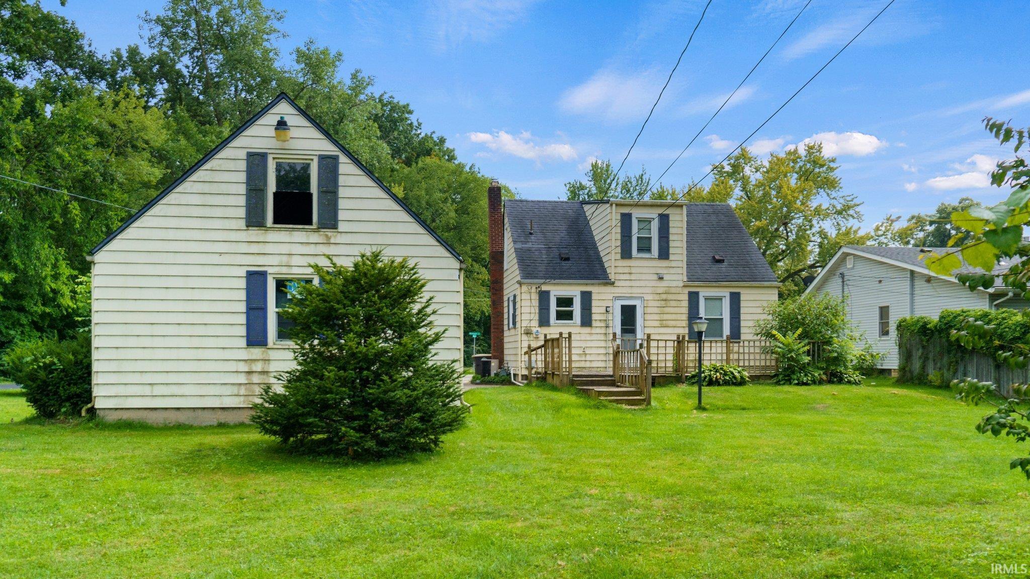2402 Monmouth