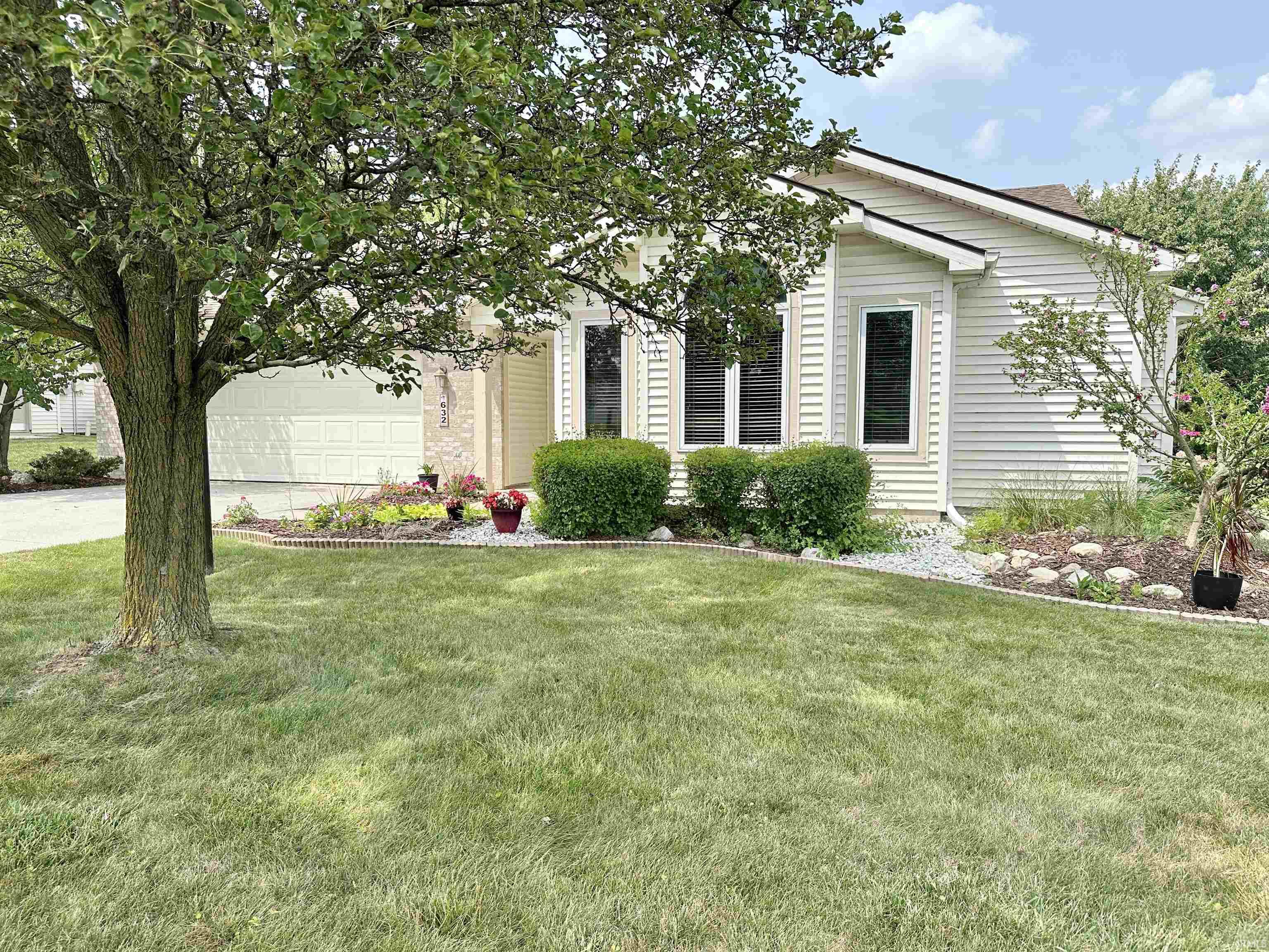 632 Chesterton