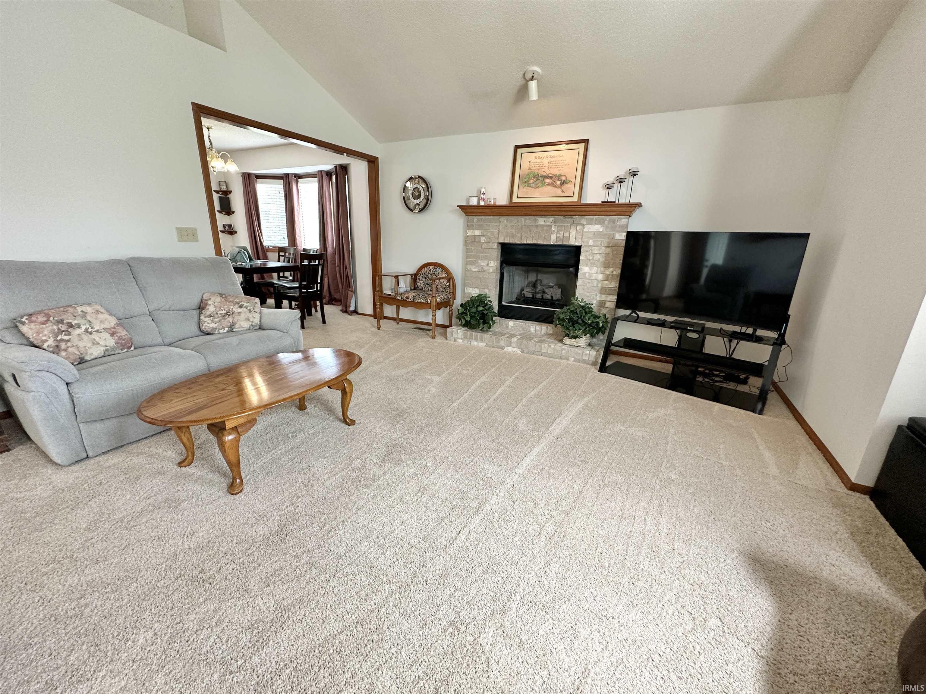 632 Chesterton