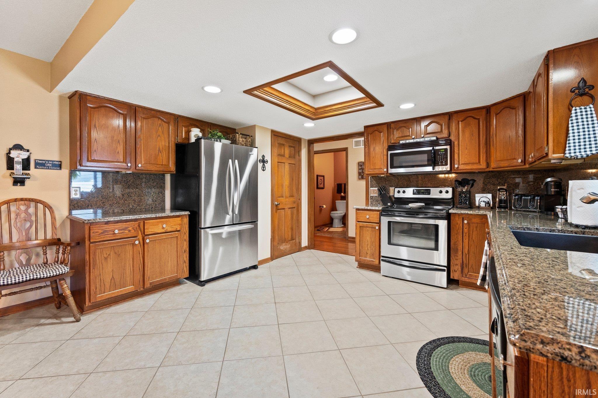 8609 Summerset