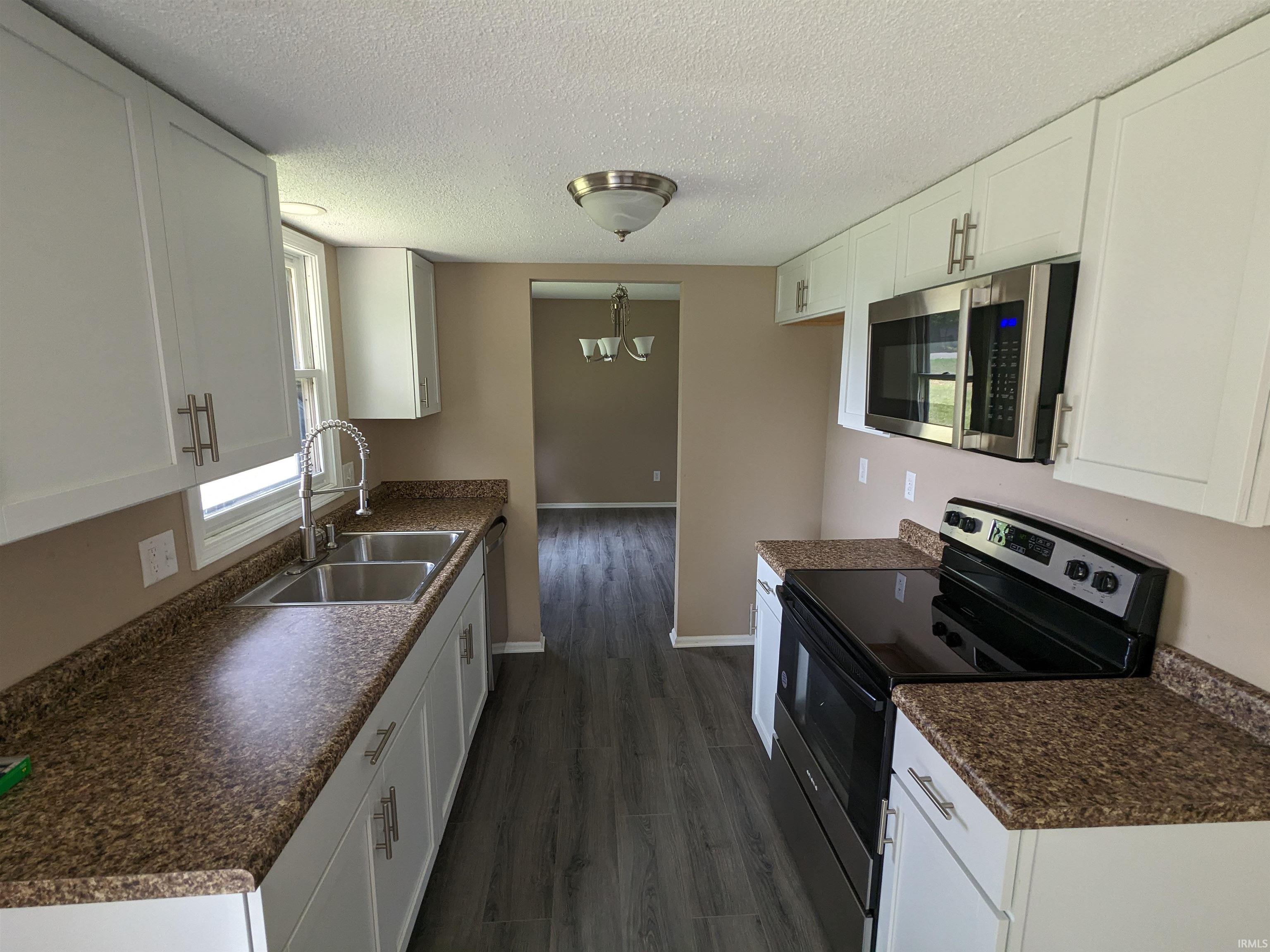 7324 Valley Meadows