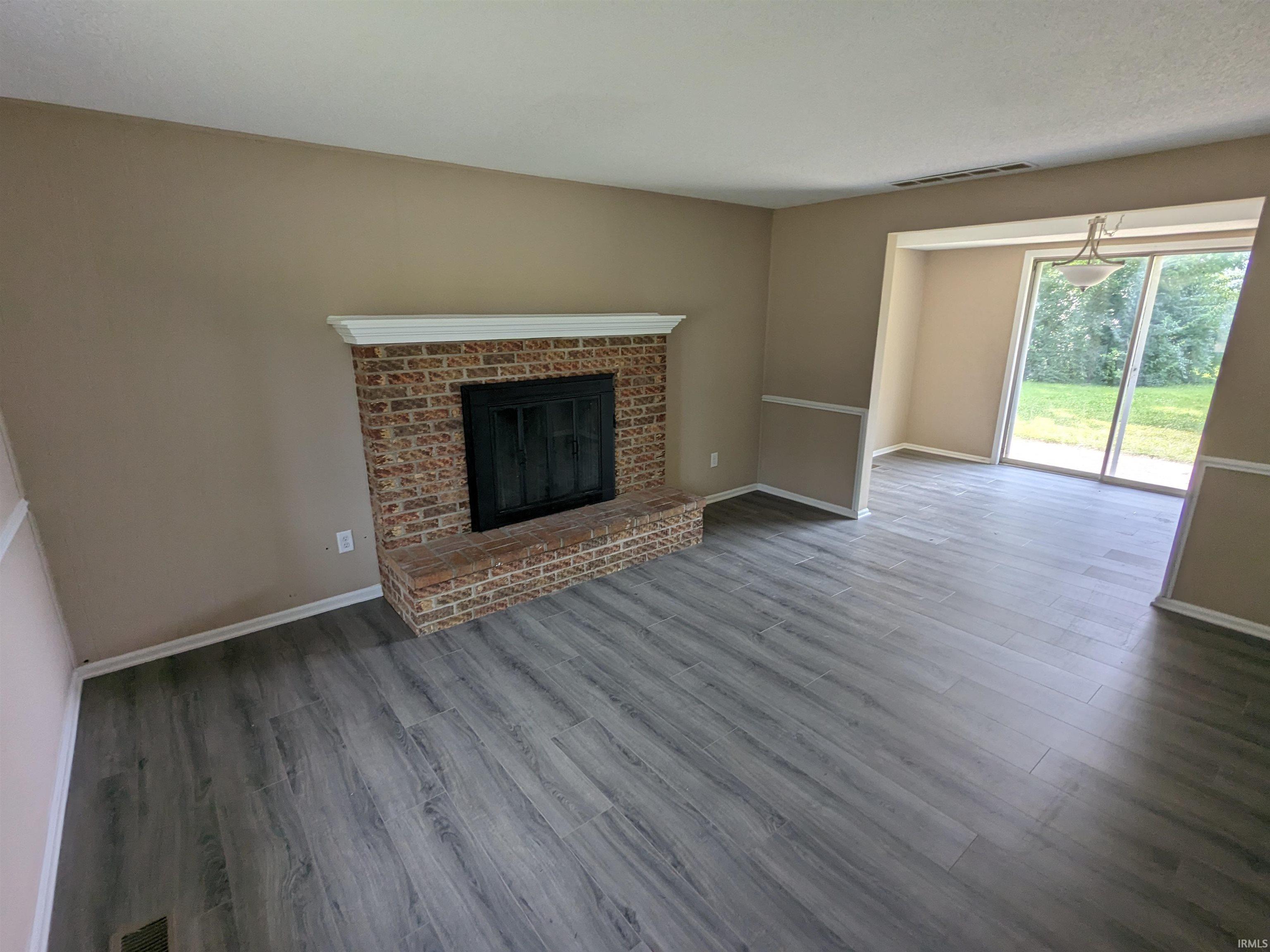 7324 Valley Meadows