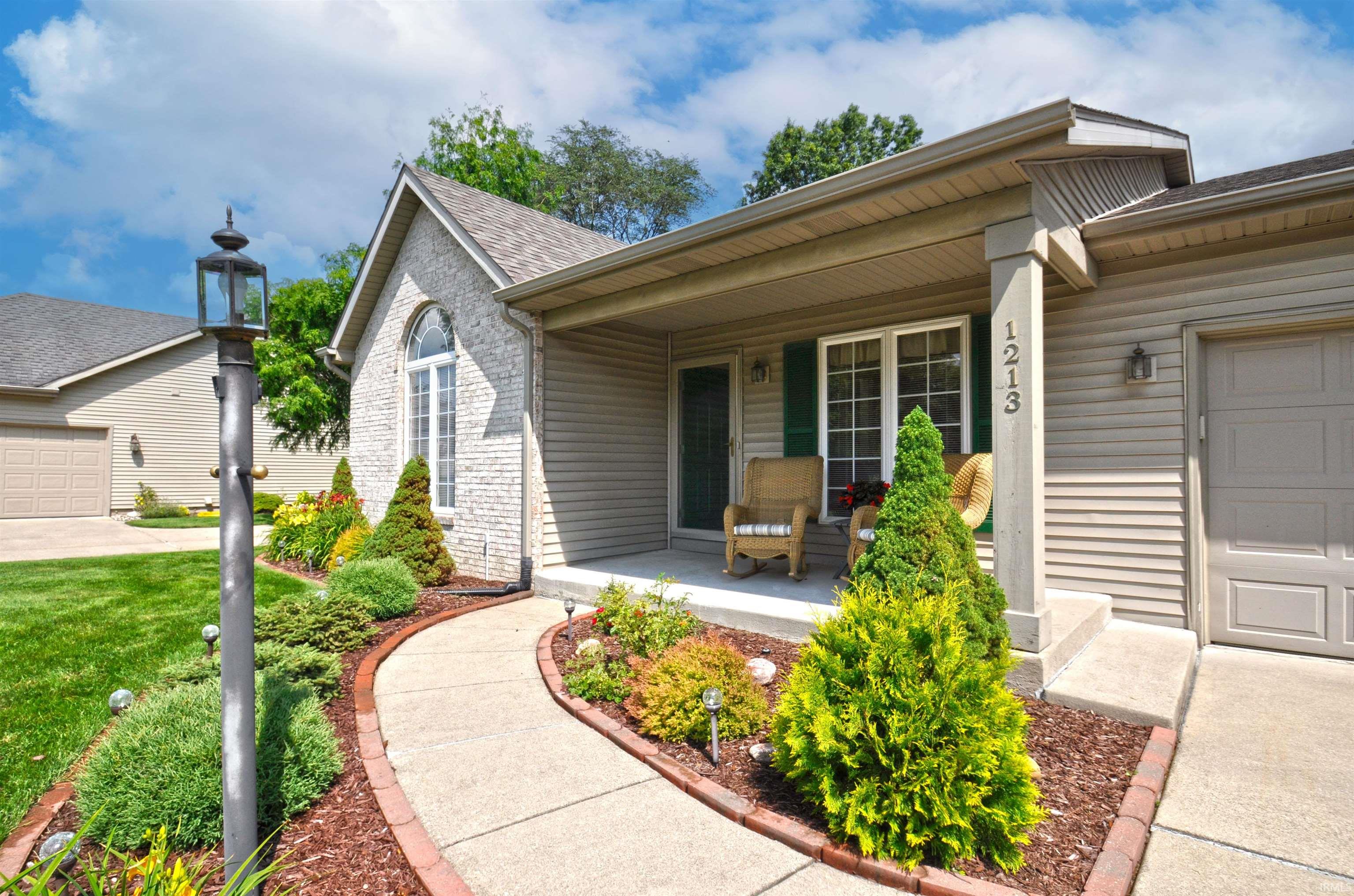 1213 Apple Ridge