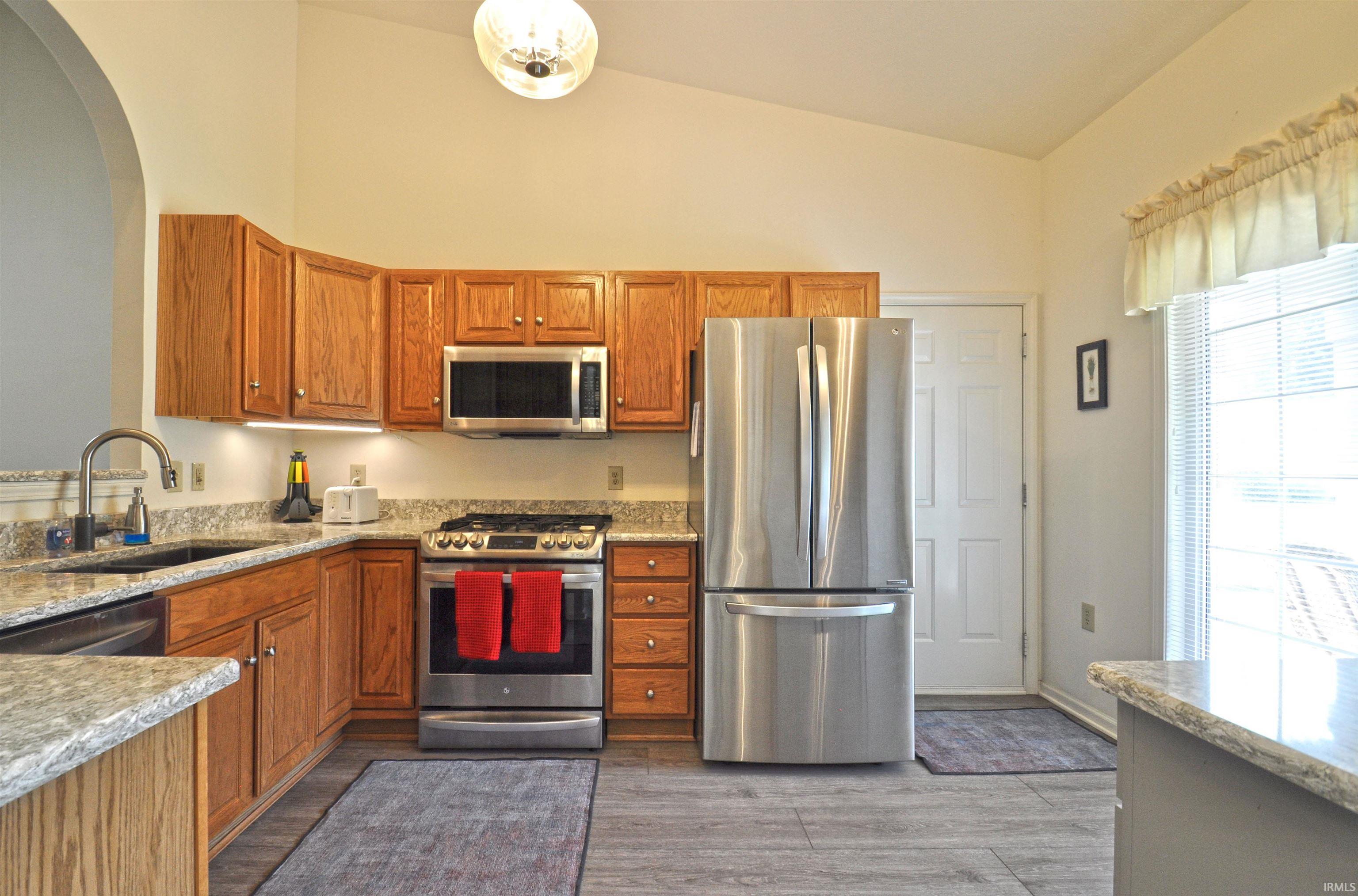 1213 Apple Ridge