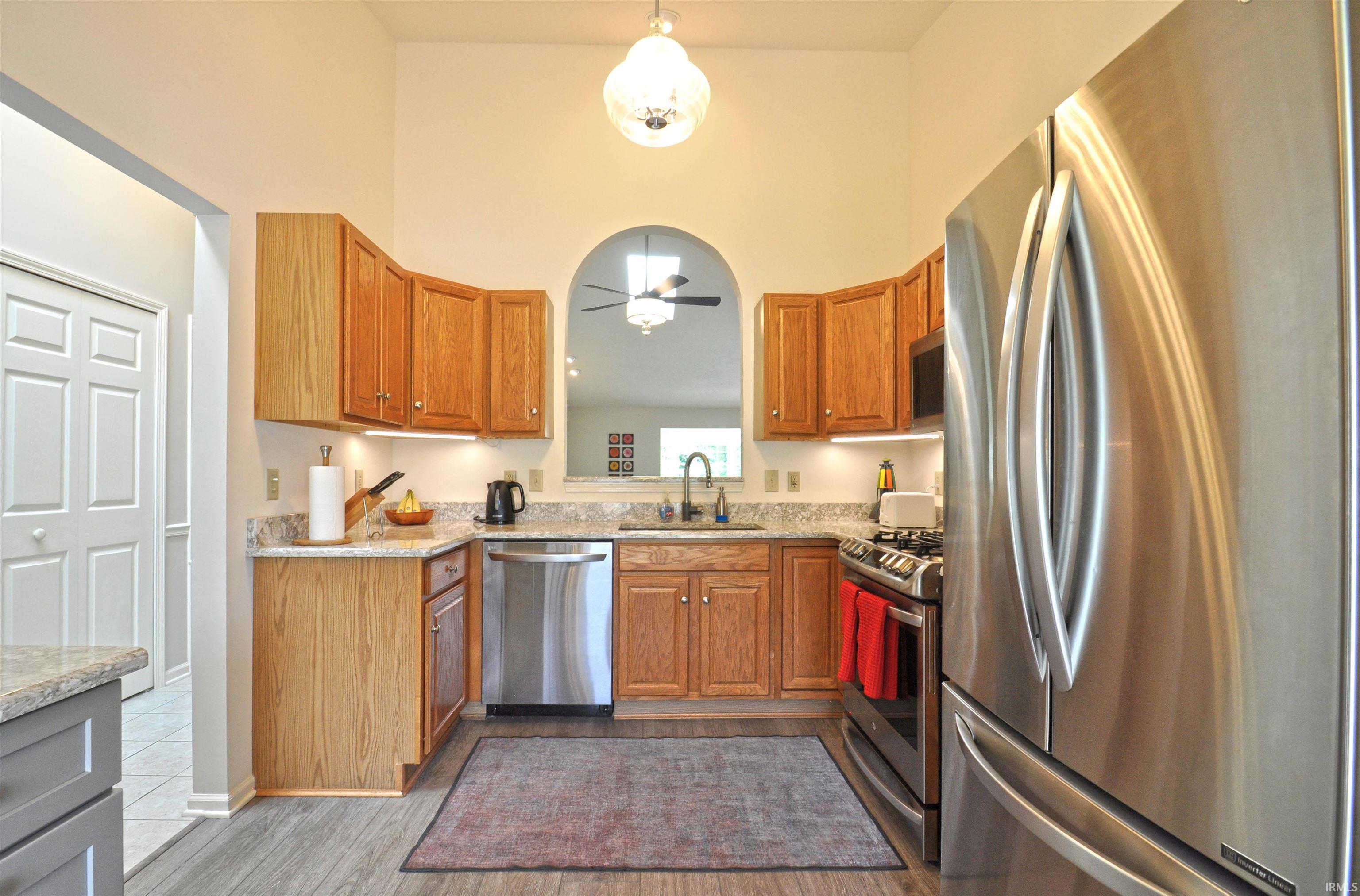 1213 Apple Ridge