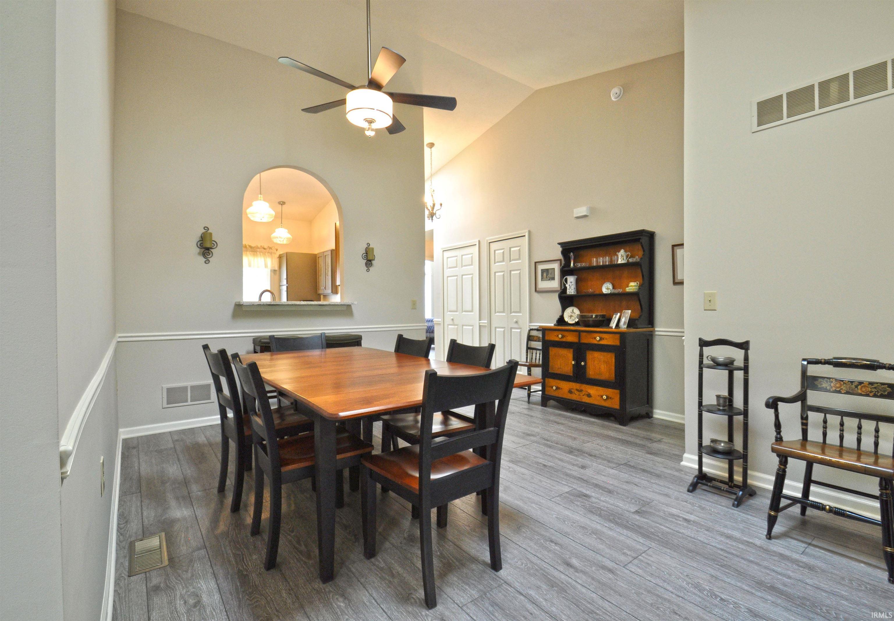 1213 Apple Ridge