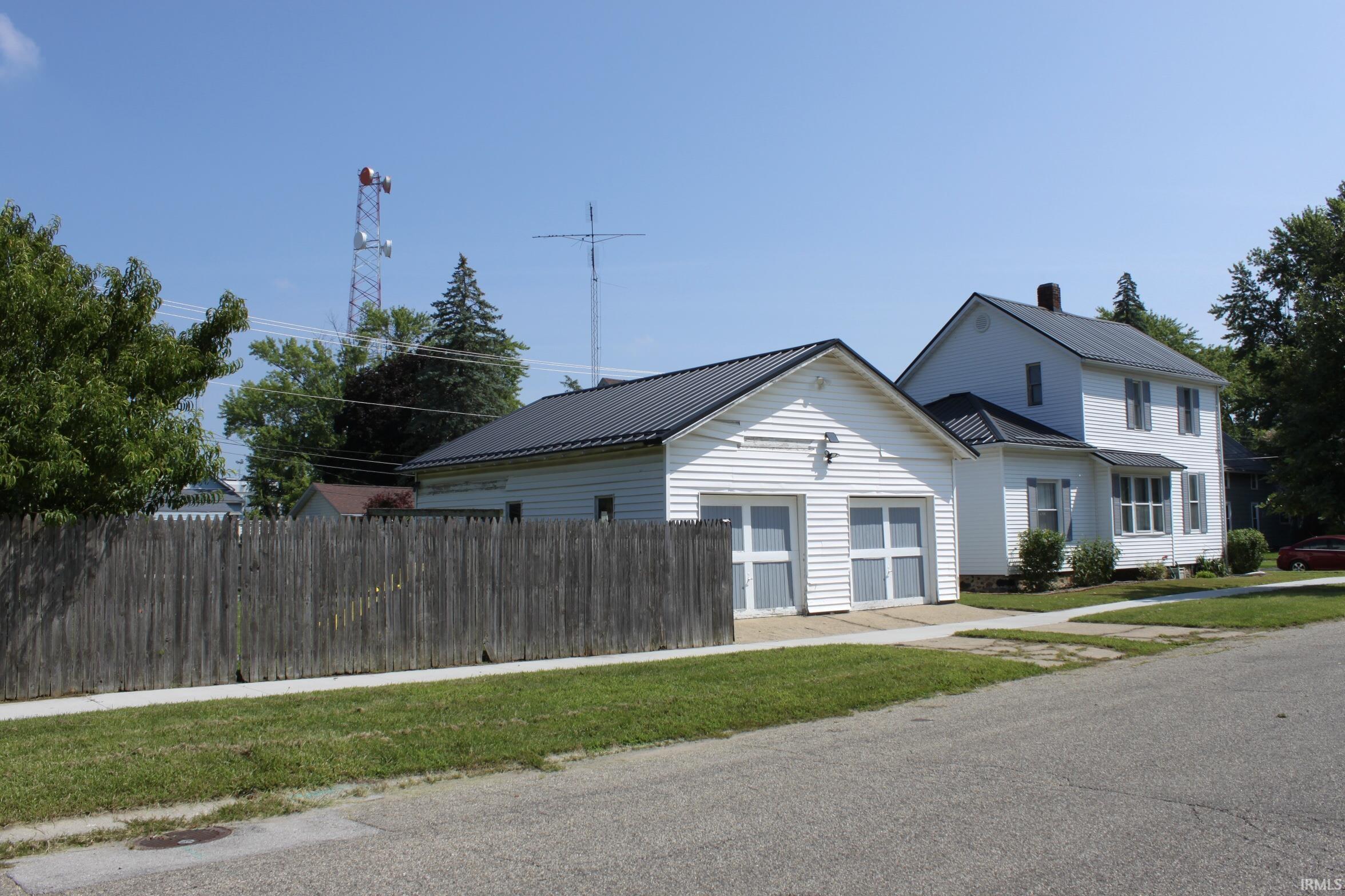 222 Walnut