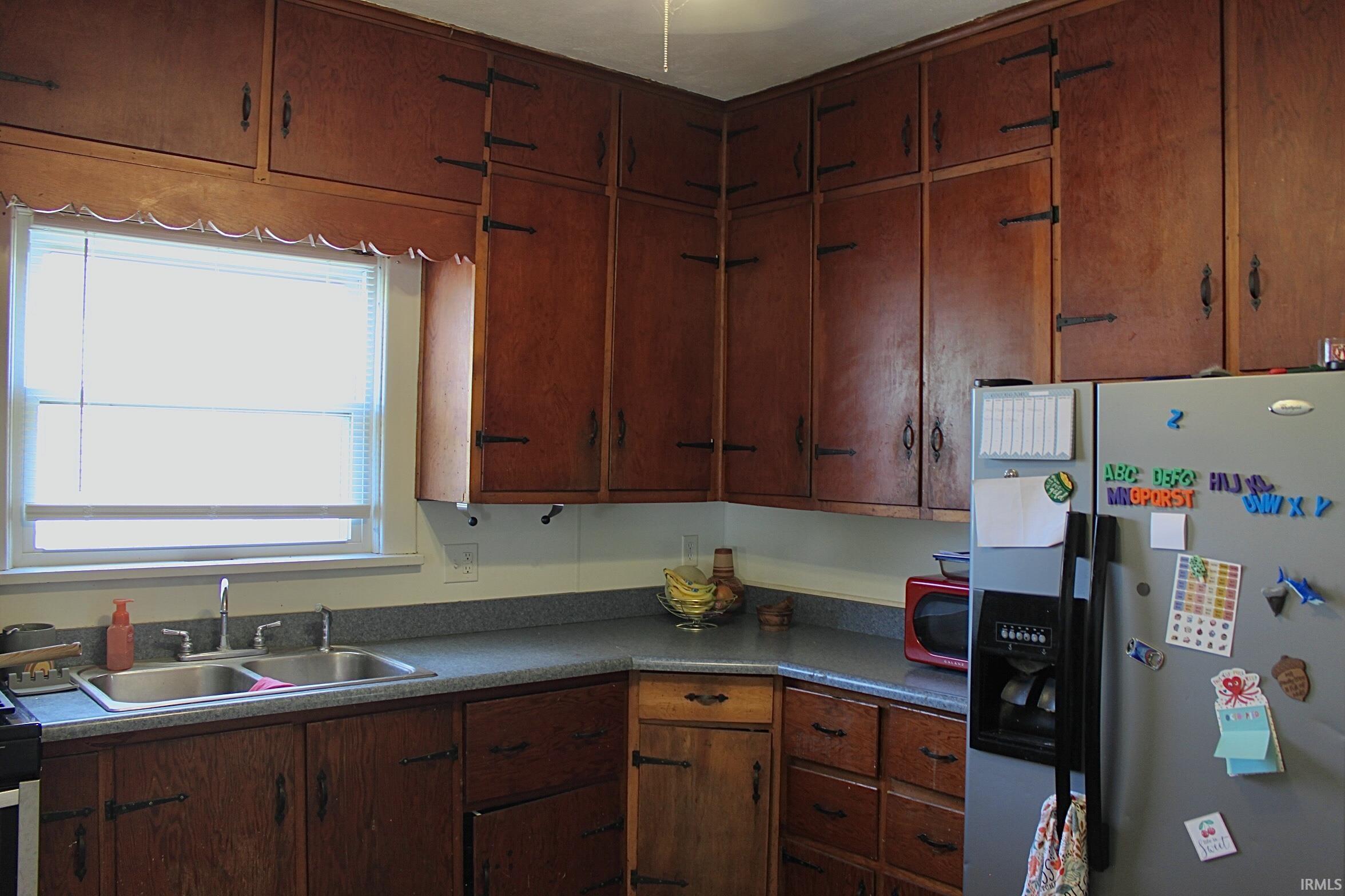 222 Walnut
