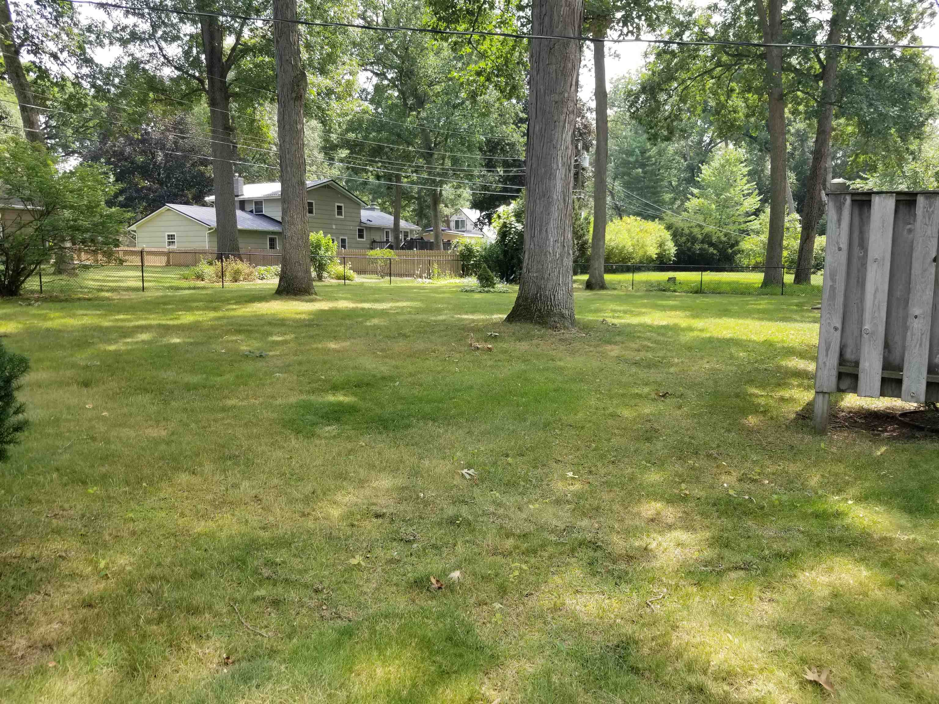 53096 Oakmont Central
