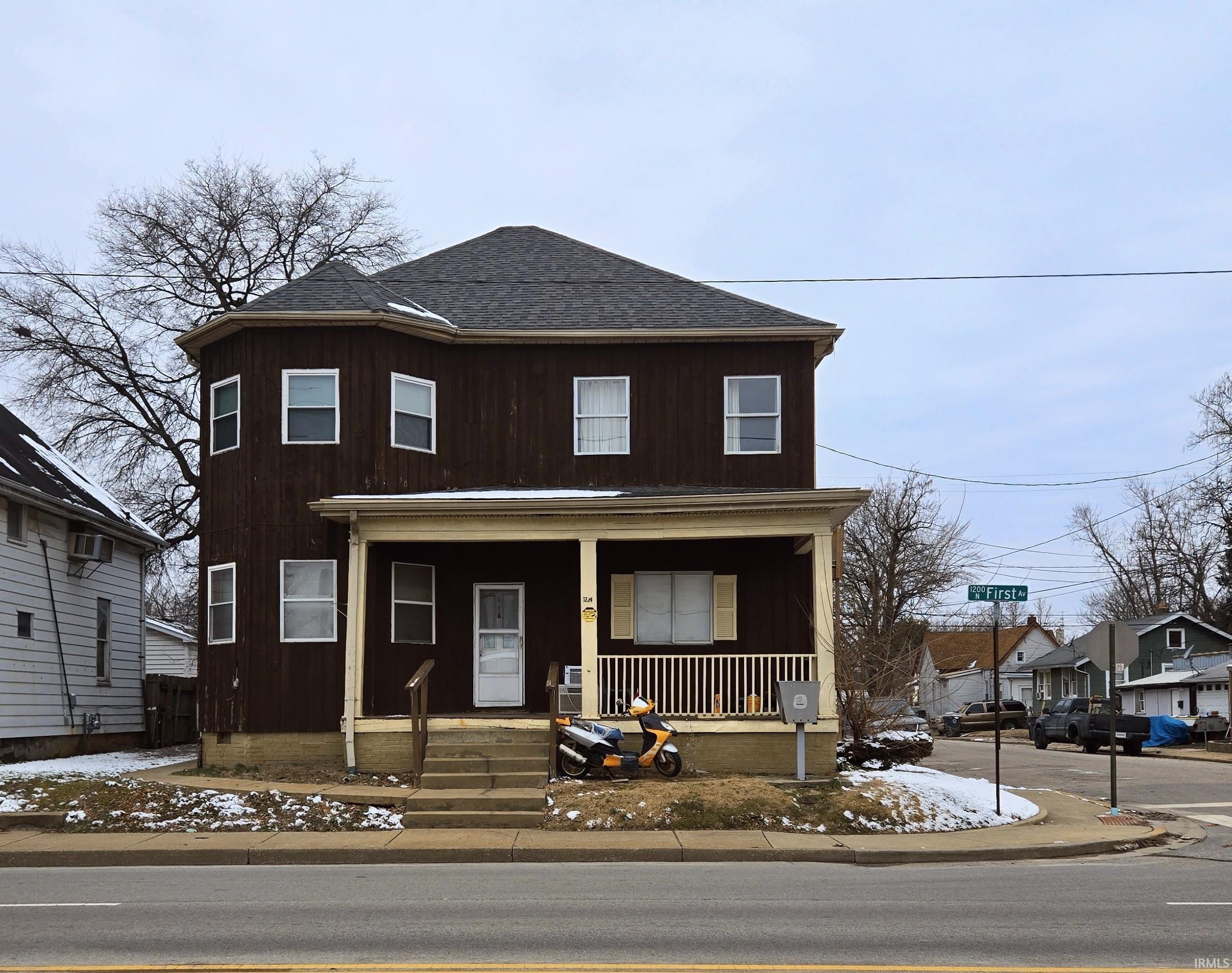 1224 N First Avenue
