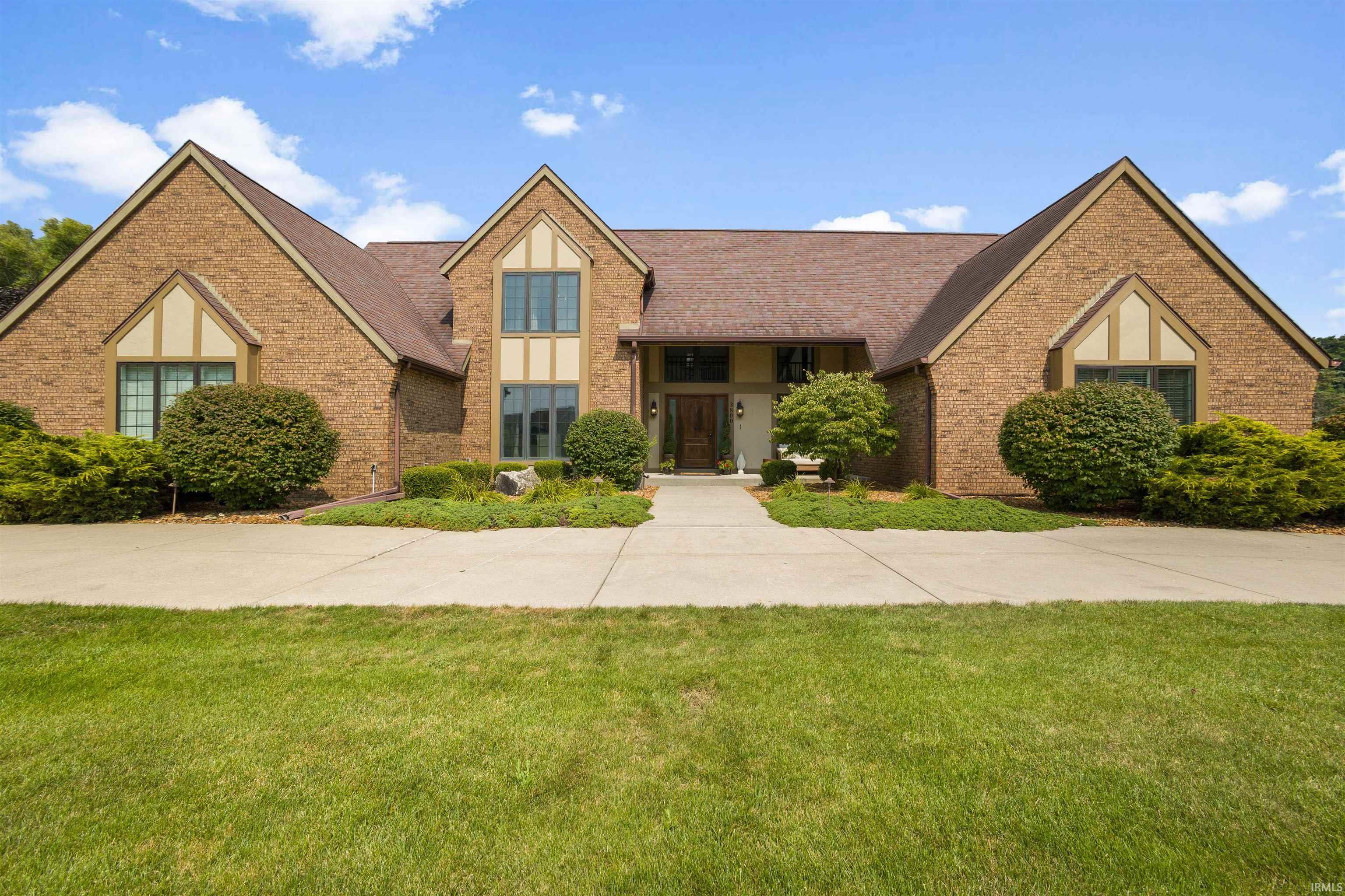 3800 Augusta Lane