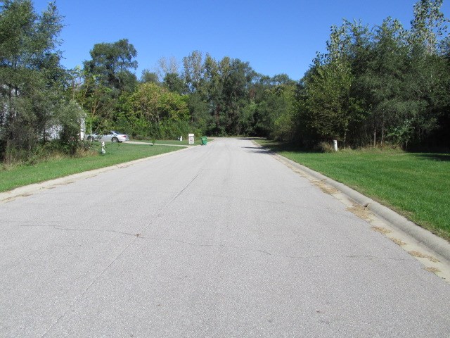  Lots 17 And 18 And19 Western