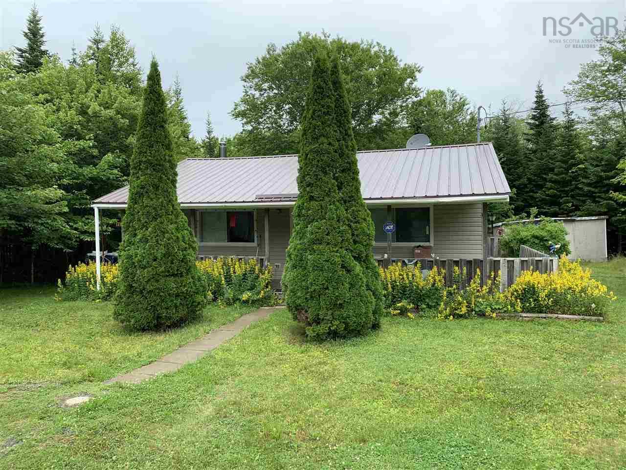 1710 MOOSELAND RD, JACKET LAKE, NS