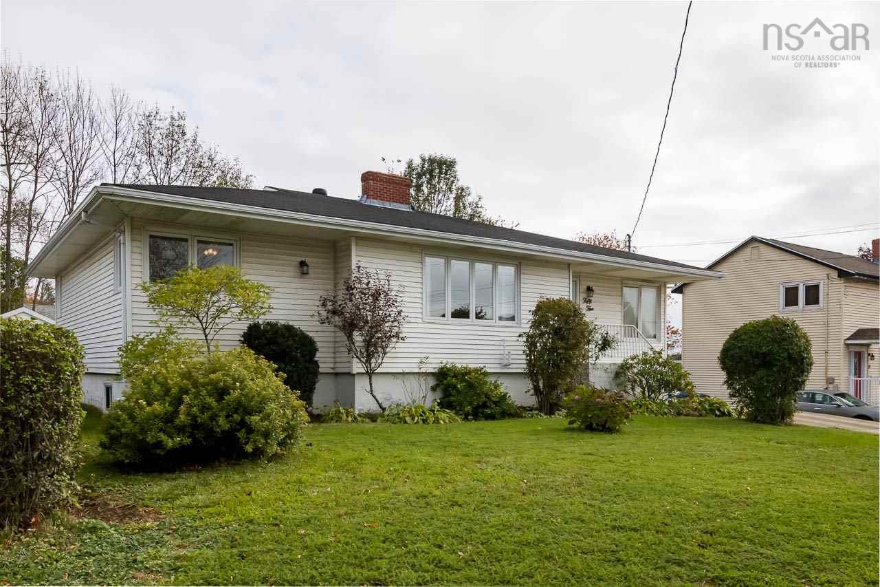 55 WOODLAWN RD, DARTMOUTH, NS