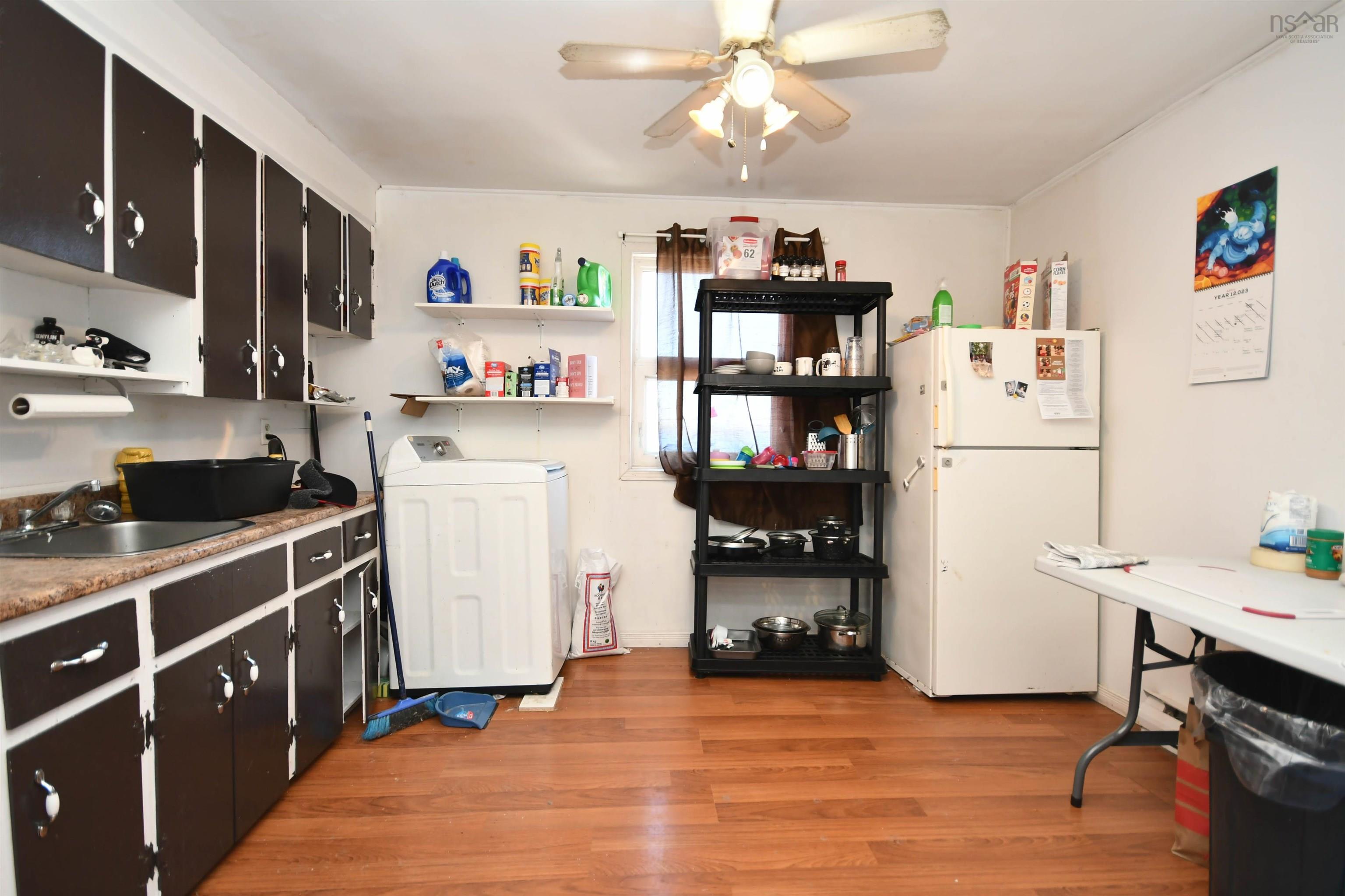 553-555 Pleasant Street photo #16