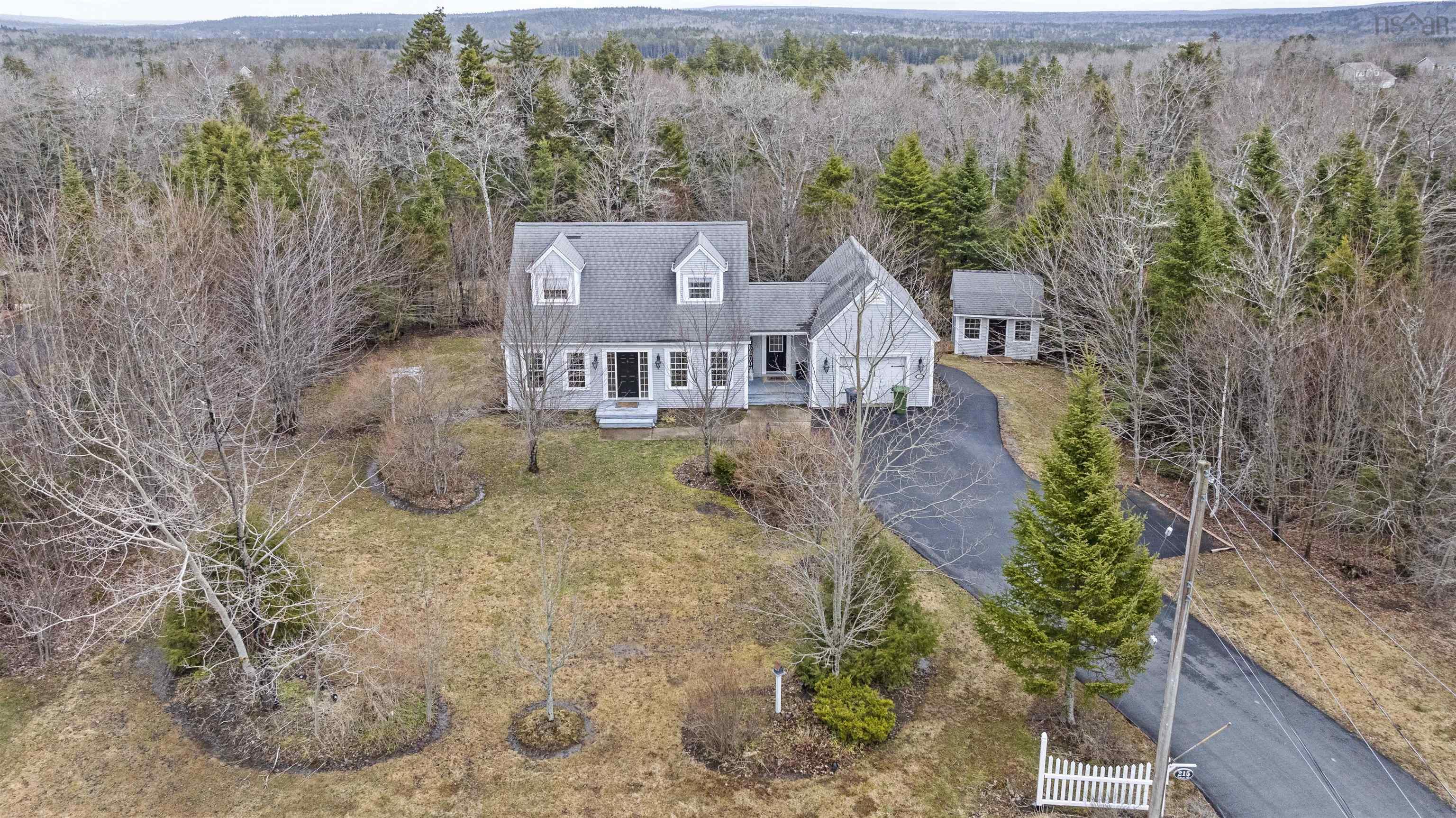 215 OLEARY DR, BEAVER BANK, NS