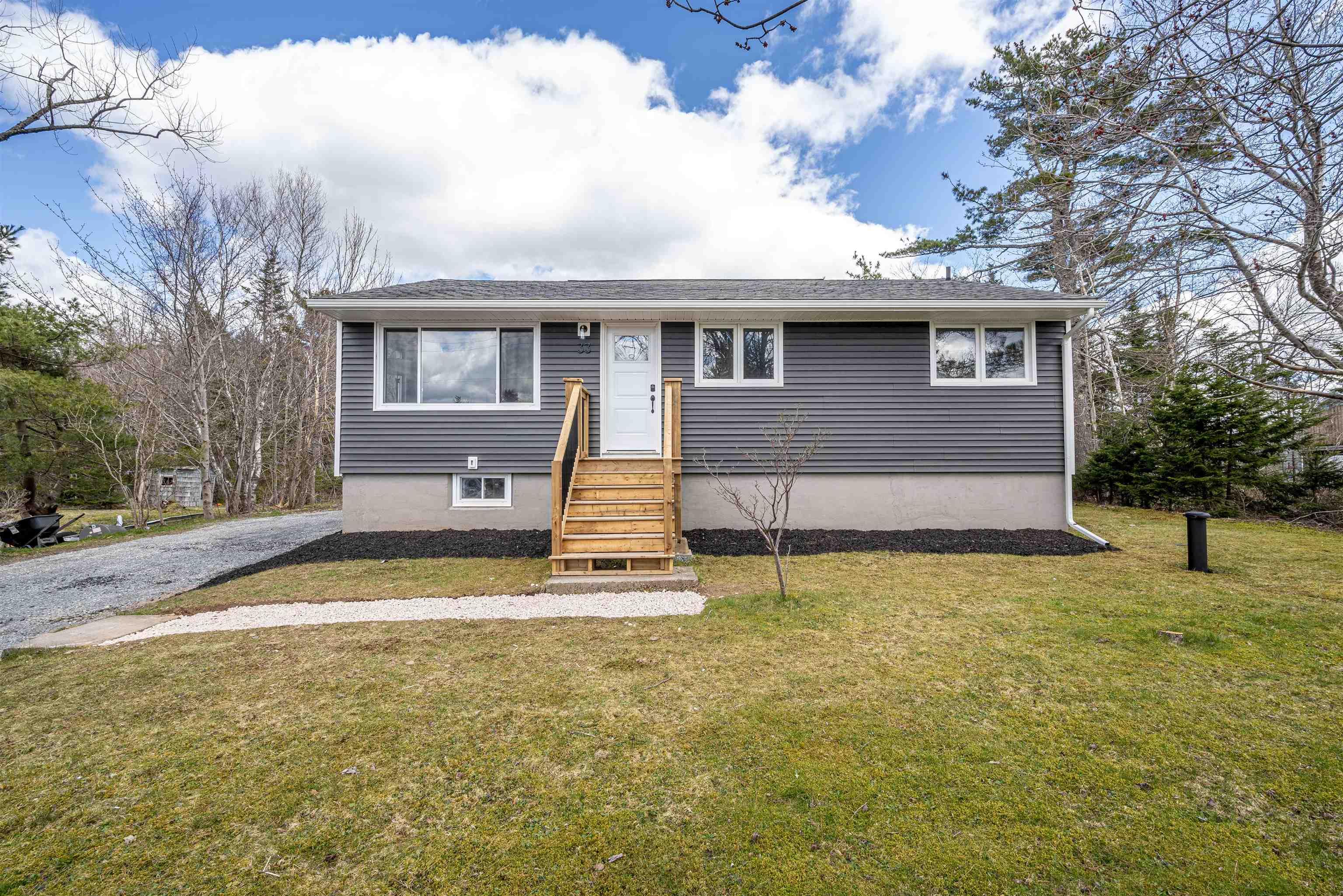 33 FENERTY RD, MIDDLE SACKVILLE, NS