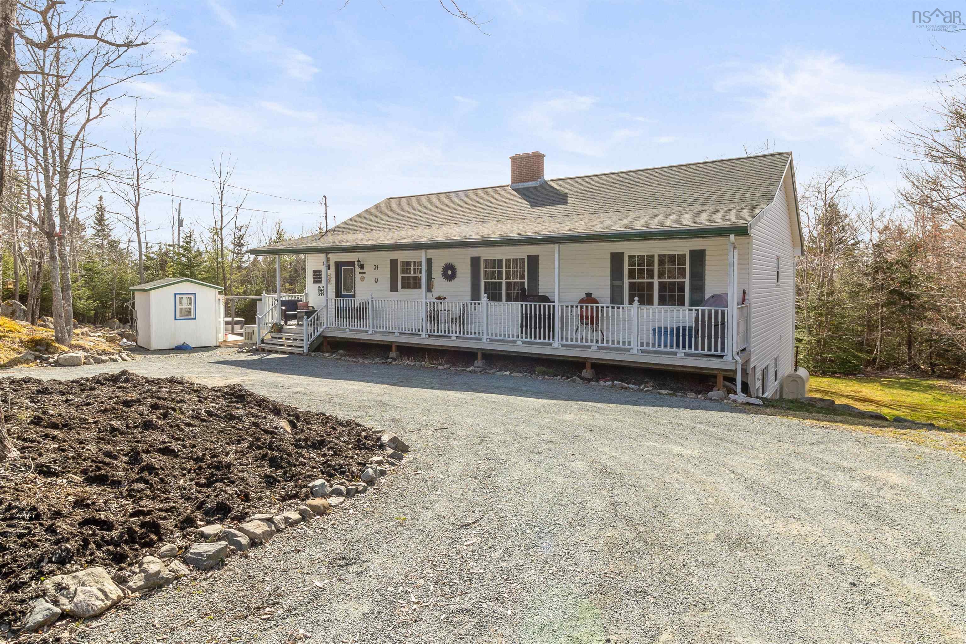 31 SANDY POINT RD, PORTERS LAKE, NS