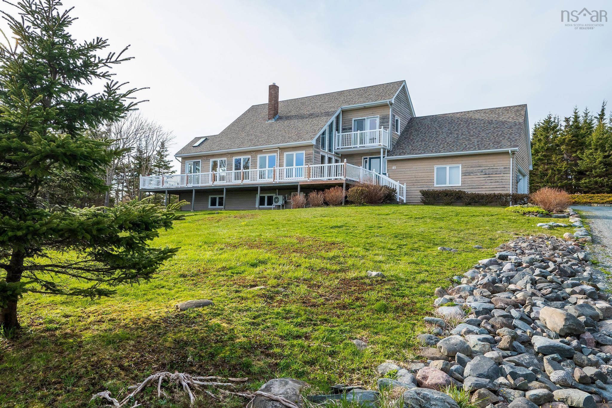 18 OCEANIC DR, EAST LAWRENCETOWN, NS Photo 1