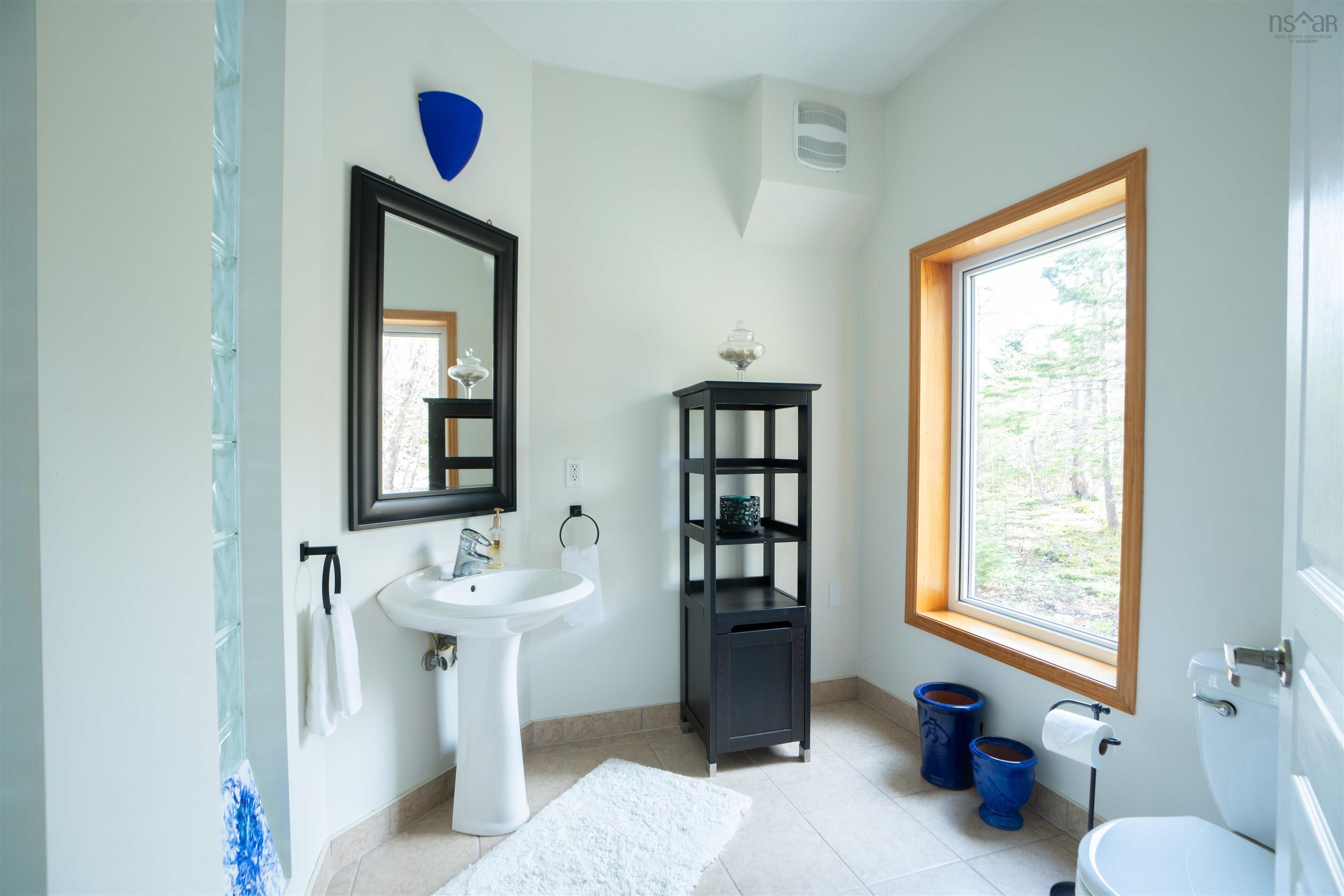 3560 Purcells Cove Road photo #24