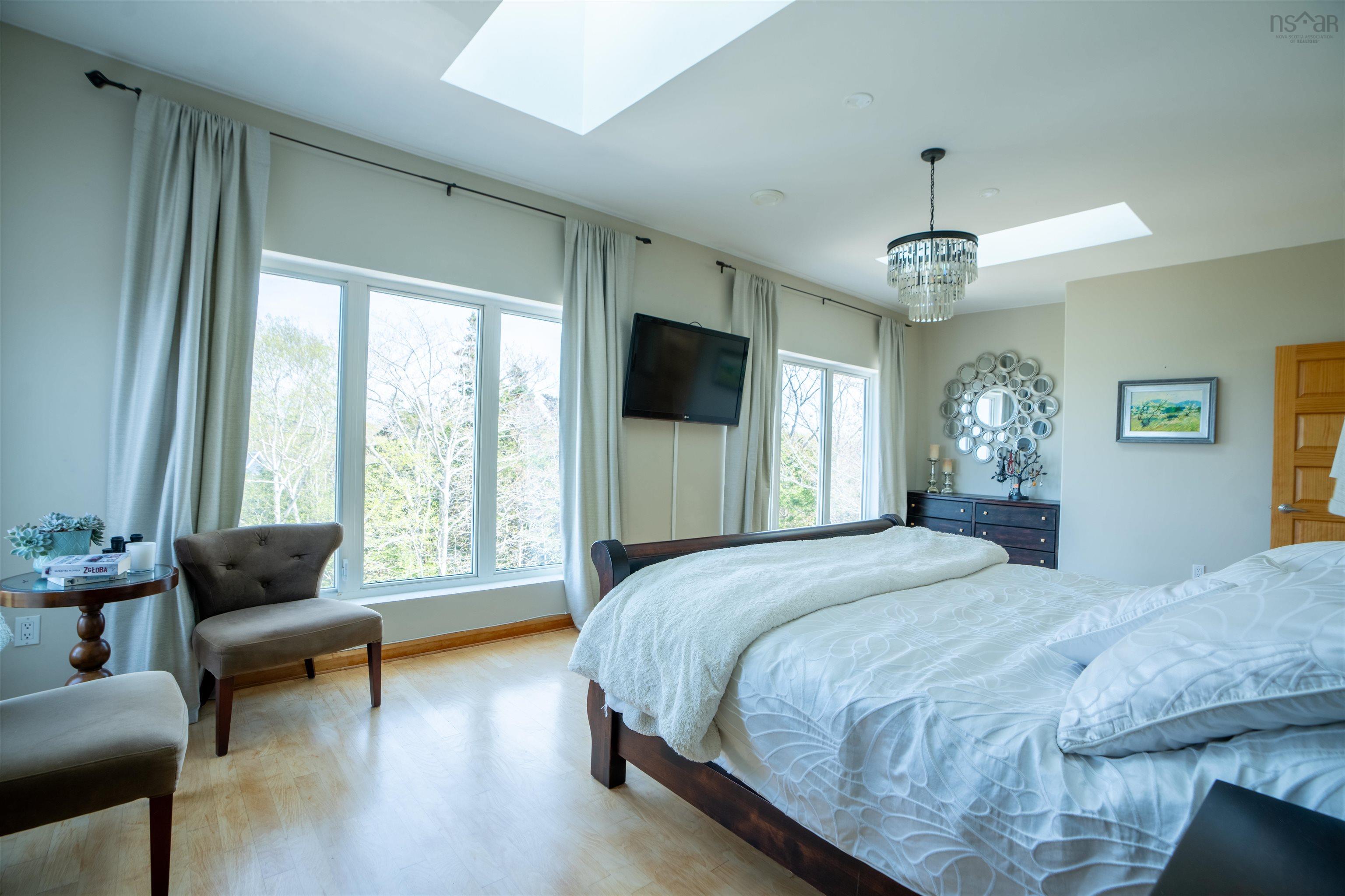 3560 Purcells Cove Road photo #27