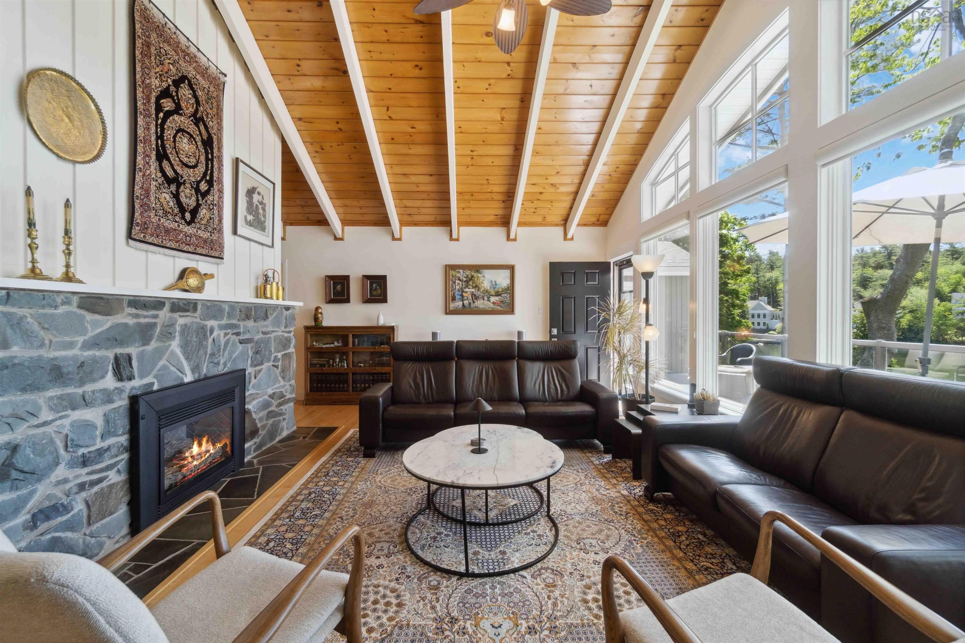 1077 Shore Drive photo #11