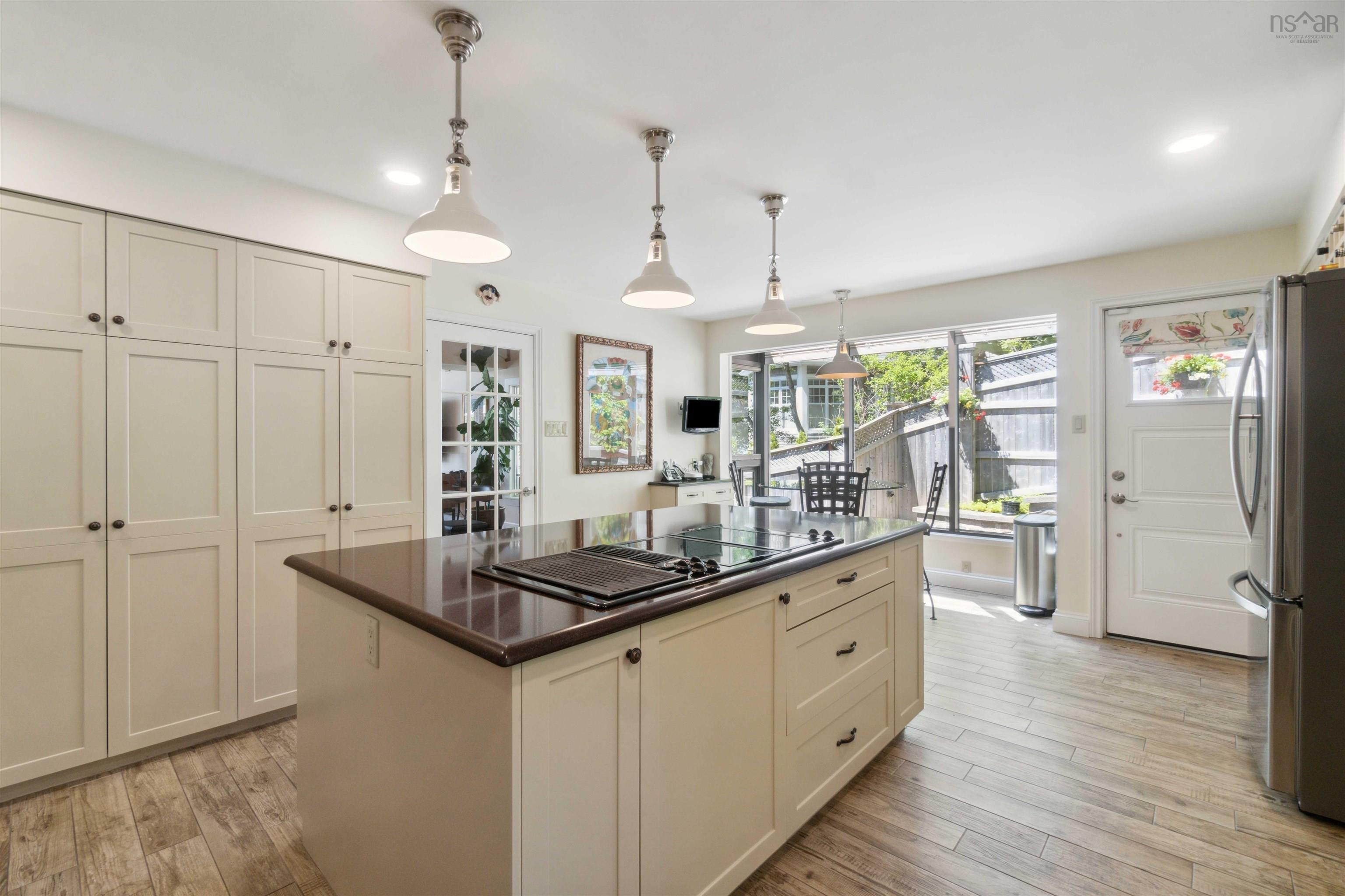 1077 Shore Drive photo #19