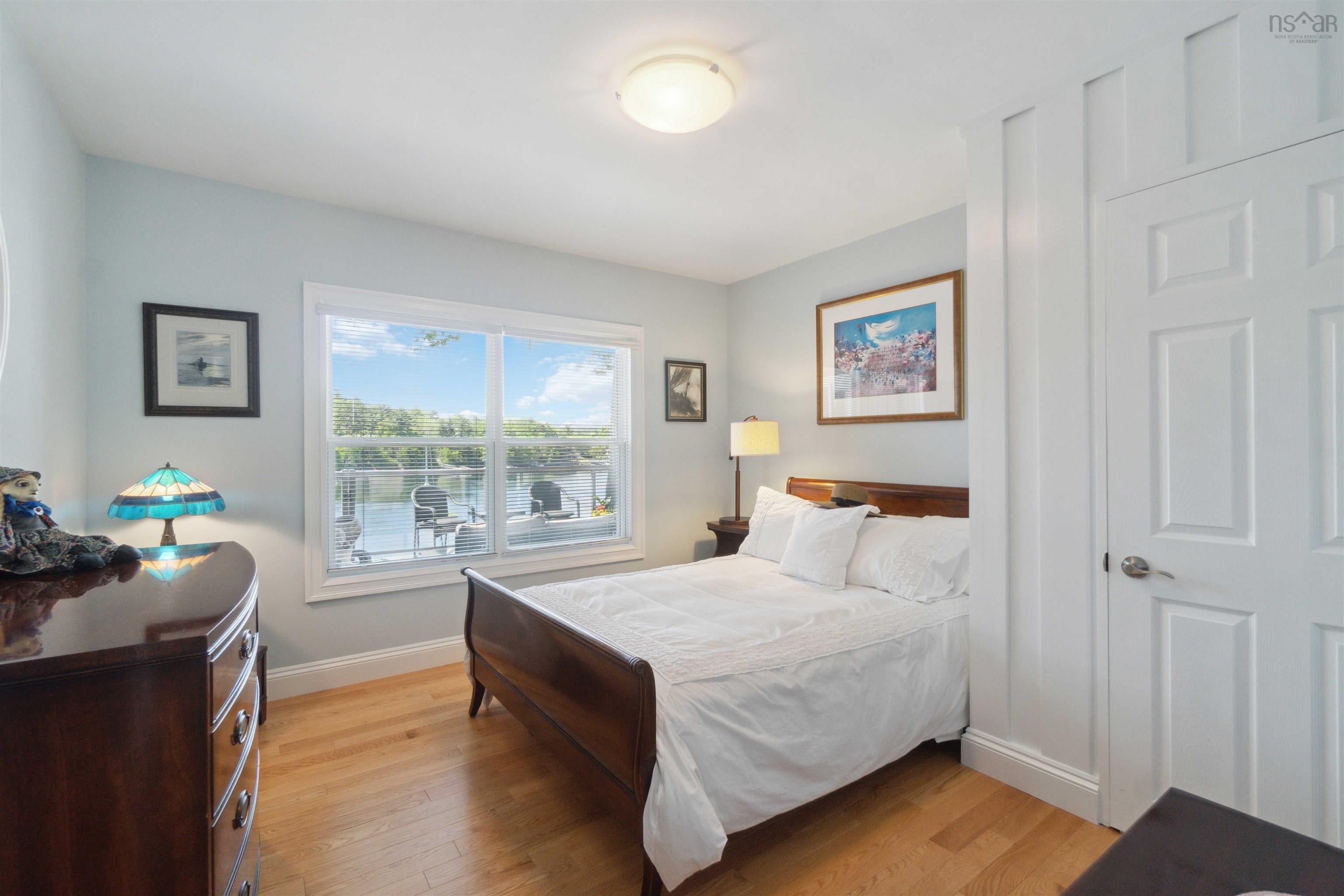 1077 Shore Drive photo #28