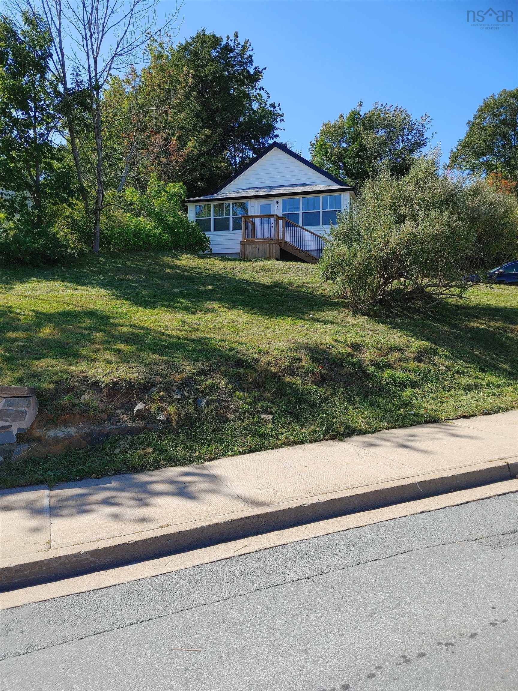 2 HOLLAND AVE, BEDFORD, NS
